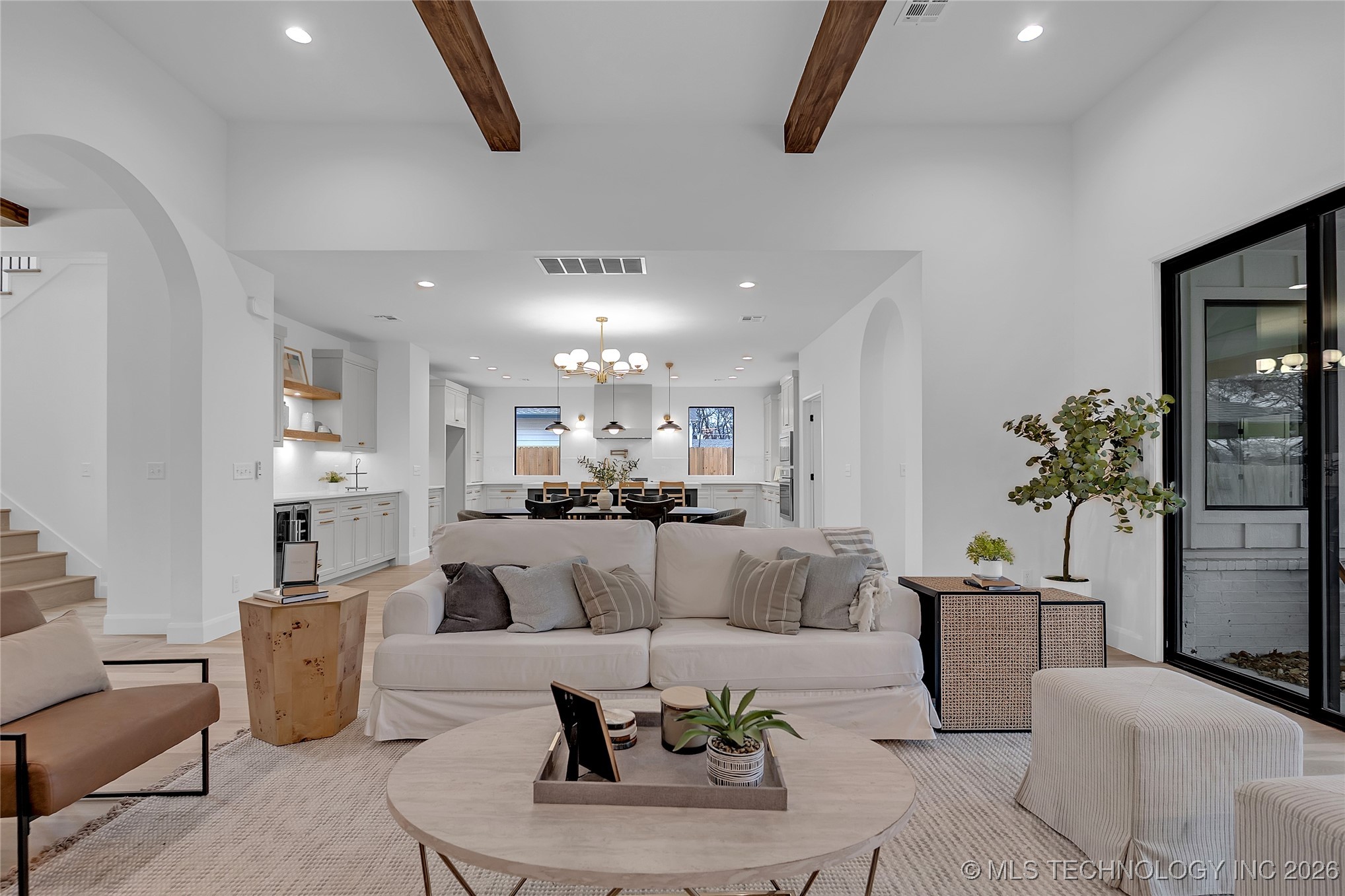 515 W El Paso Street