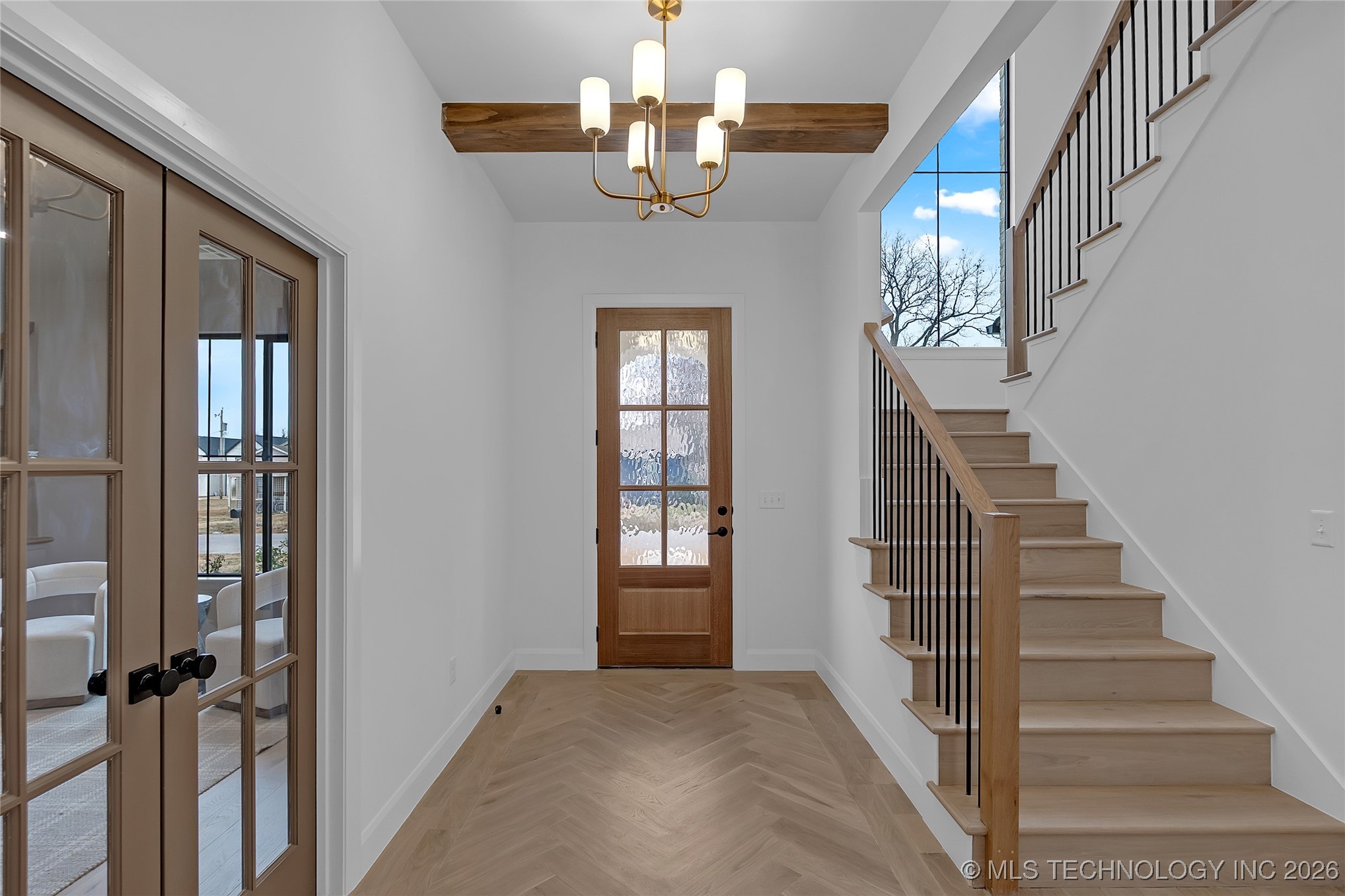515 W El Paso Street