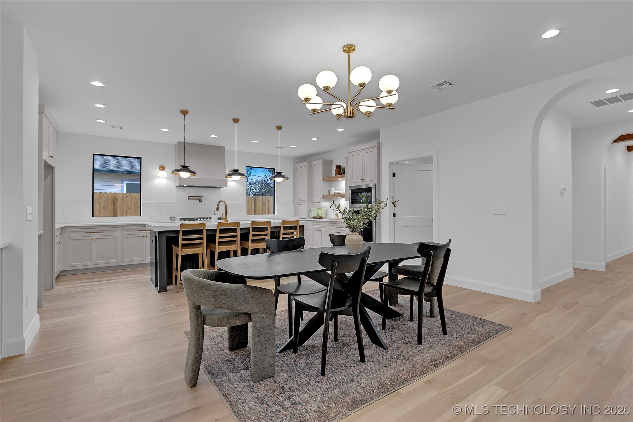 515 W El Paso Street