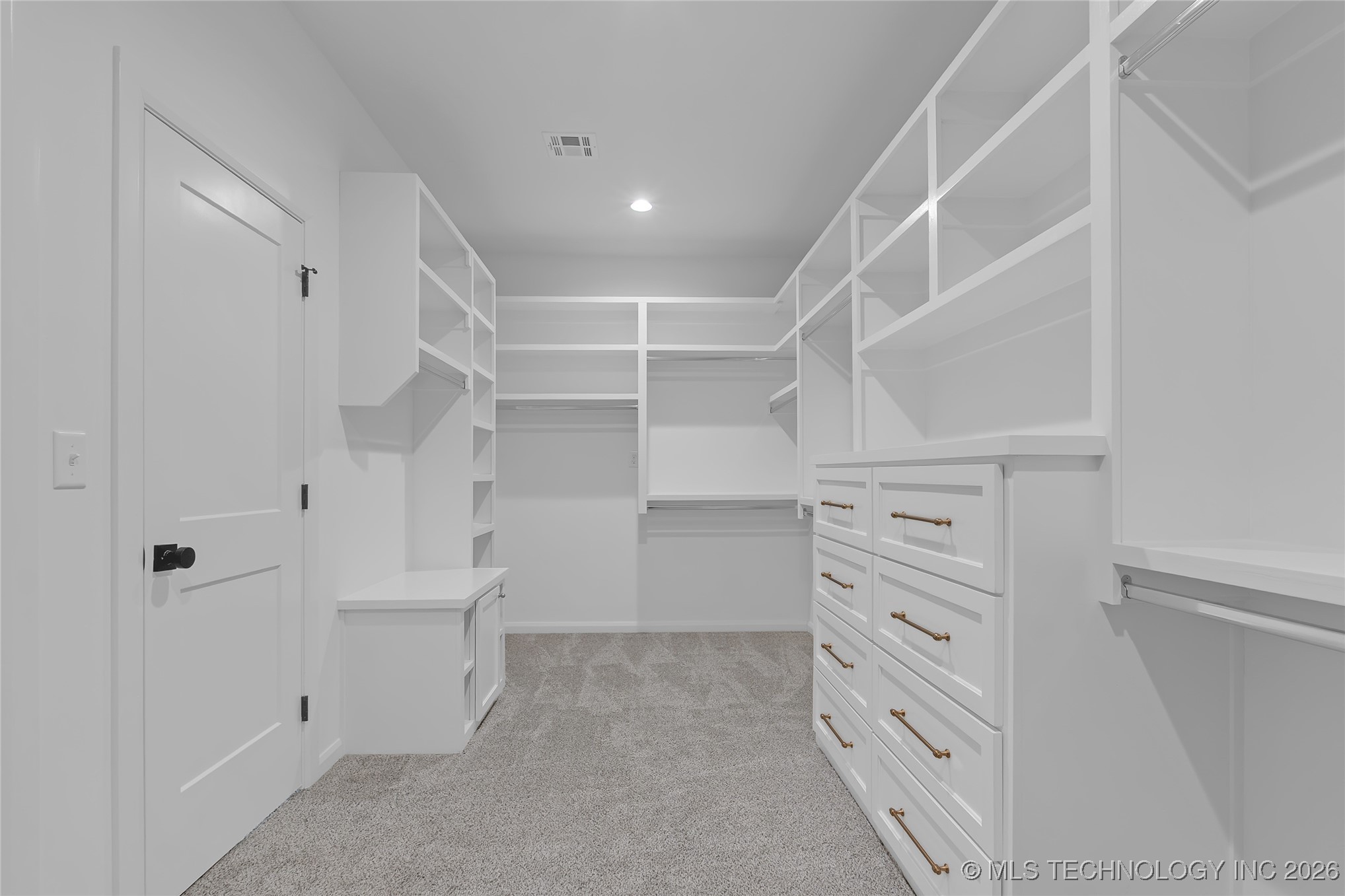 515 W El Paso Street