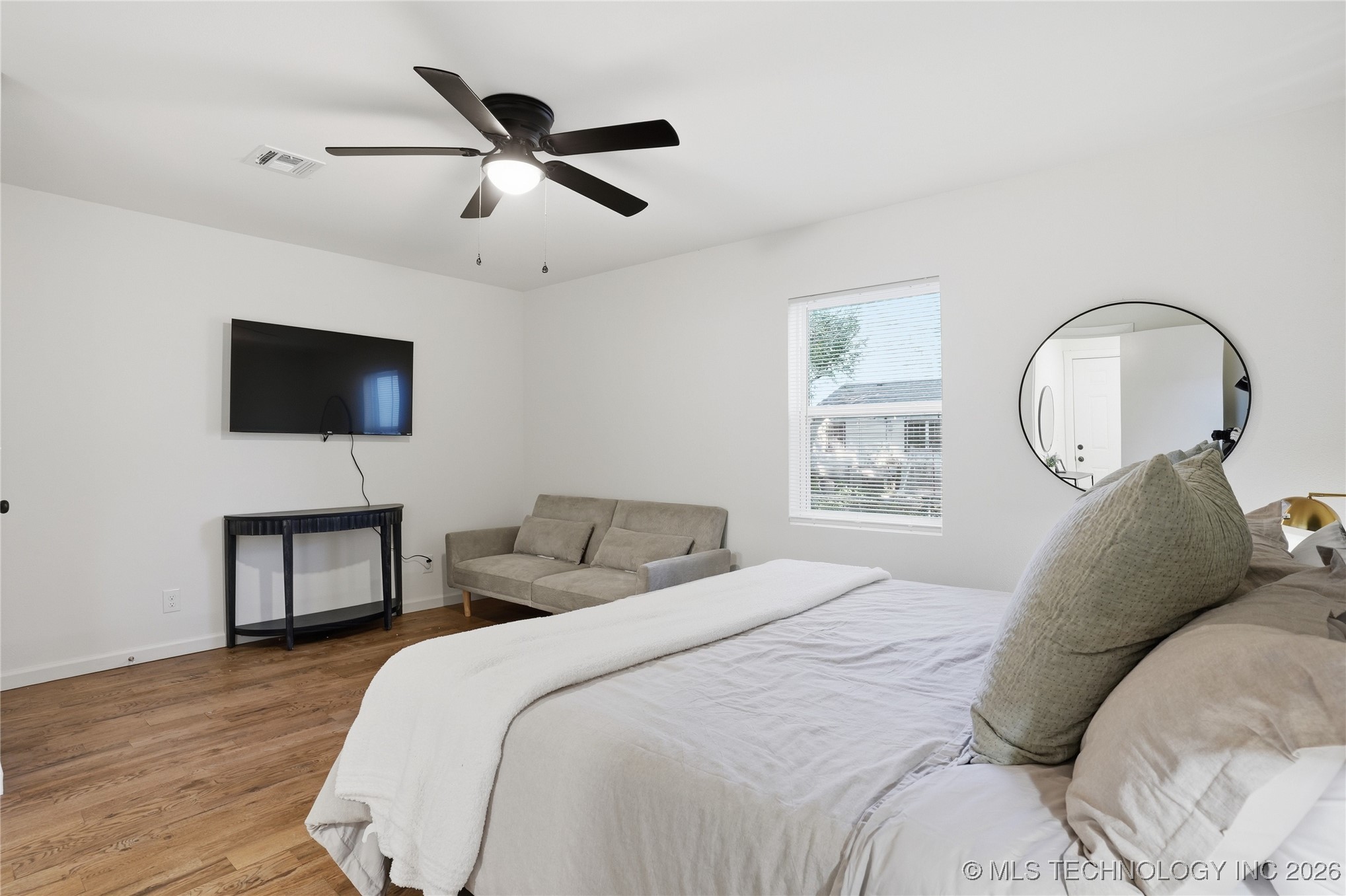 1416 E 50th Street