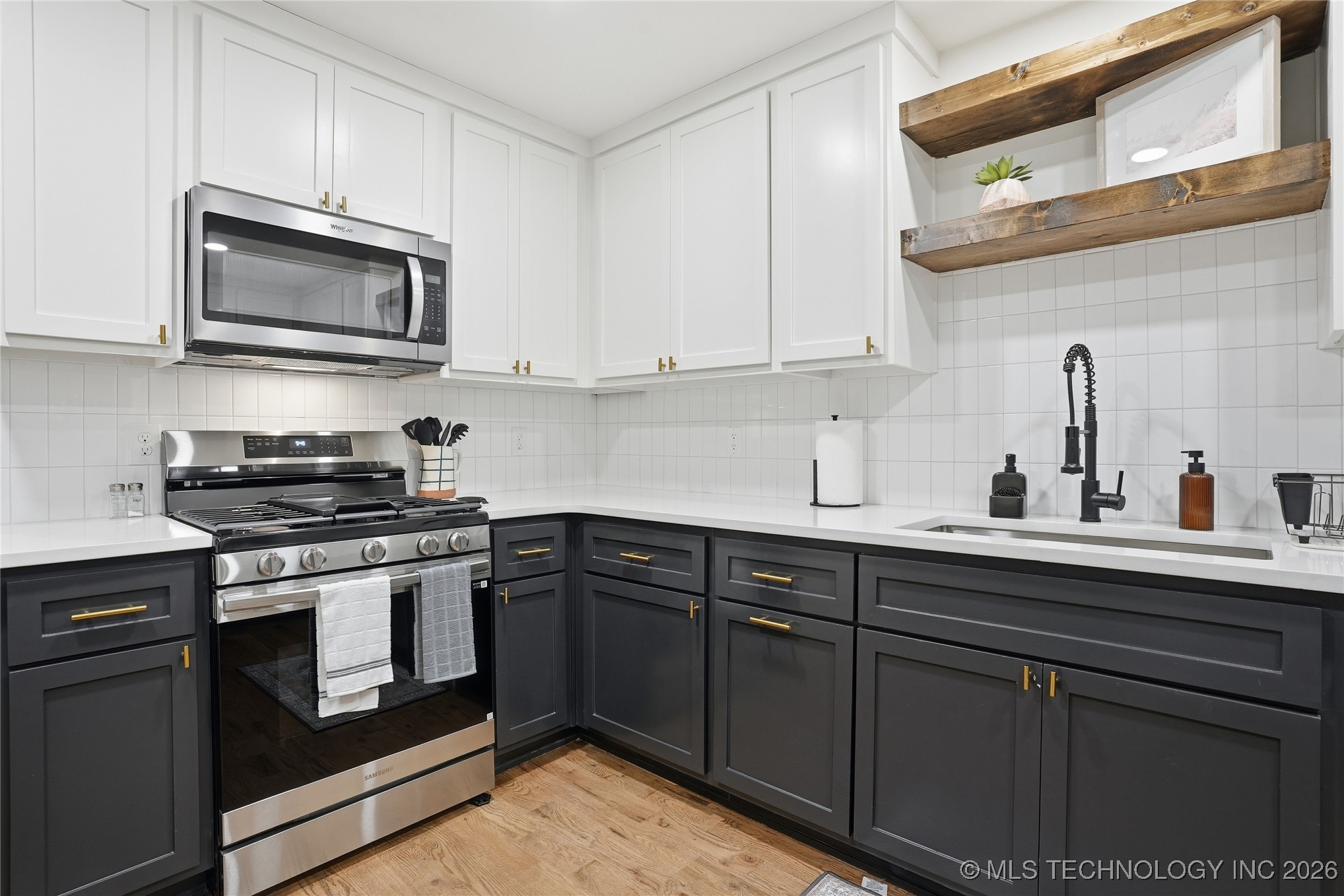 1416 E 50th Street