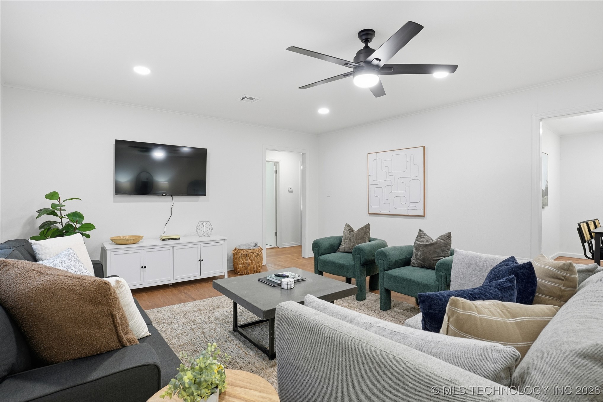 1416 E 50th Street