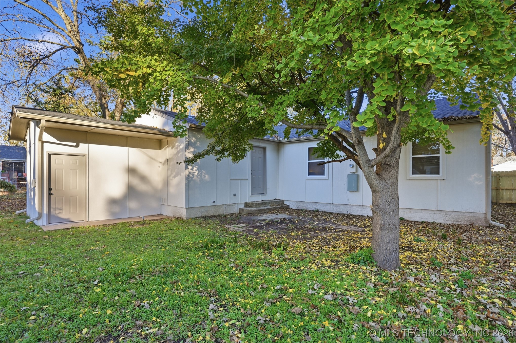 1416 E 50th Street
