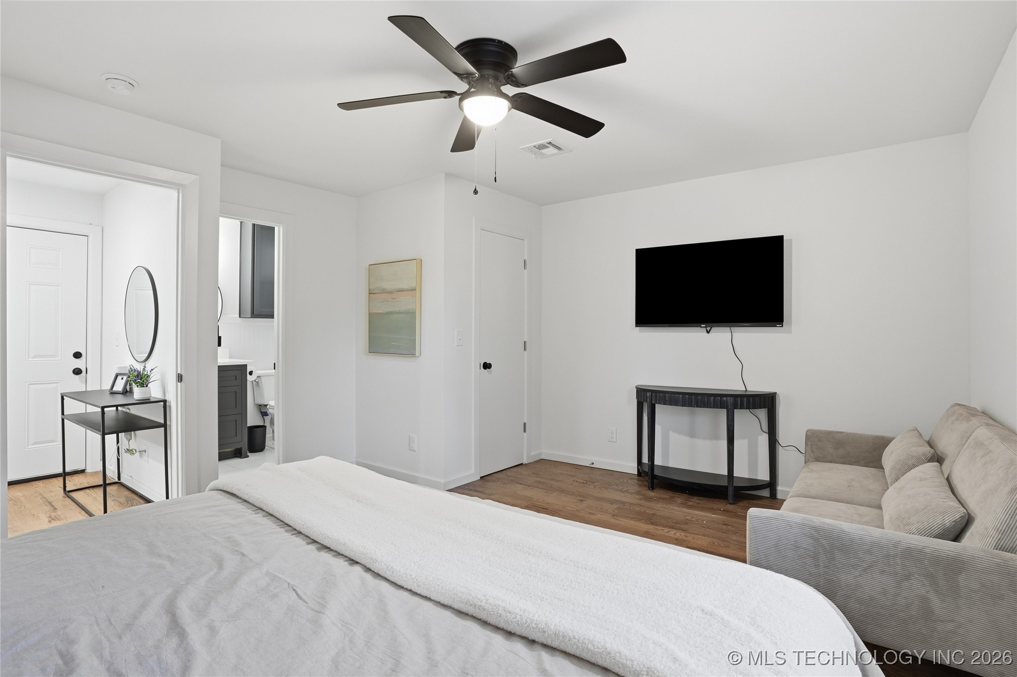1416 E 50th Street