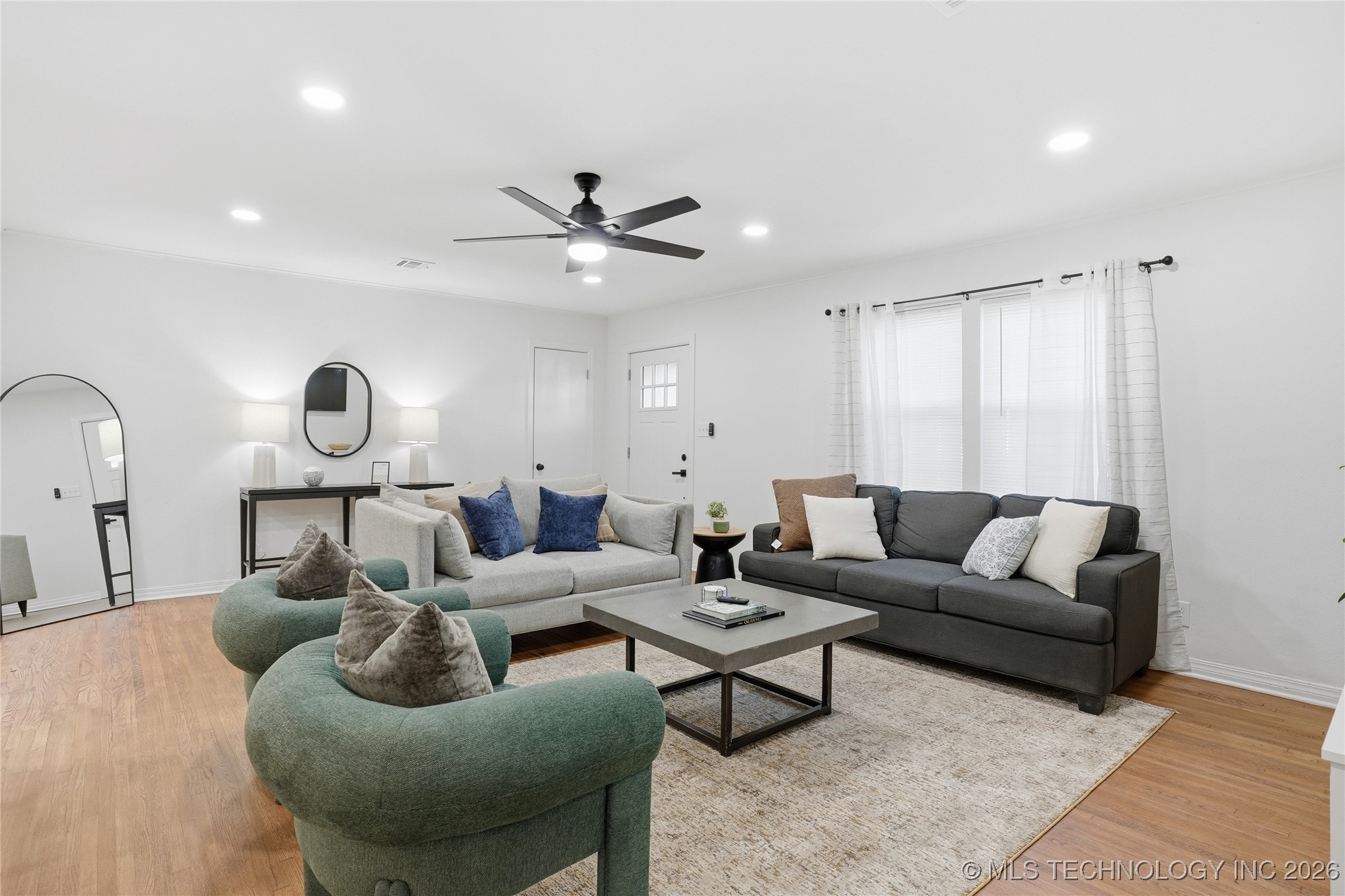 1416 E 50th Street
