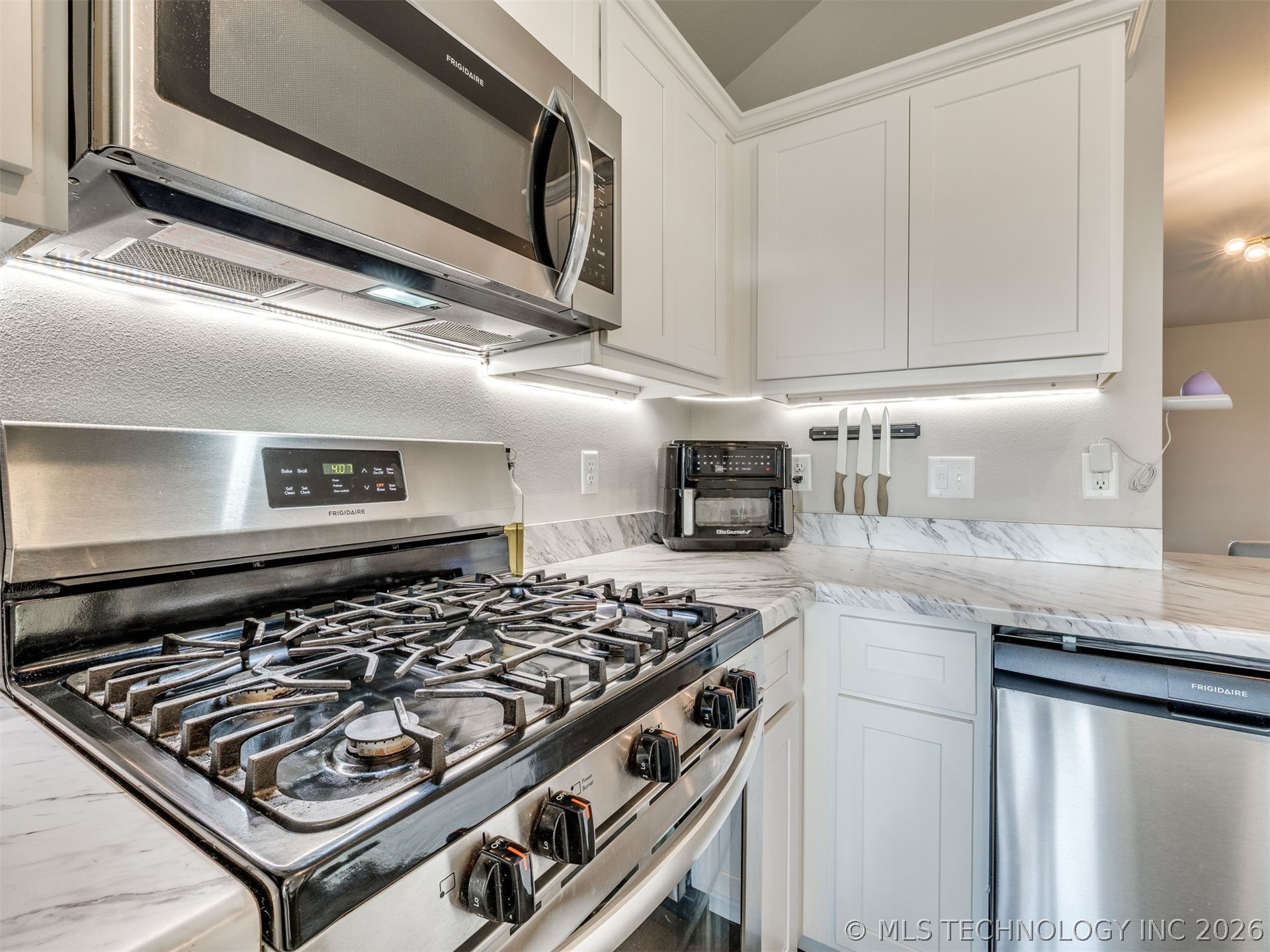 3804 S 146 East Avenue