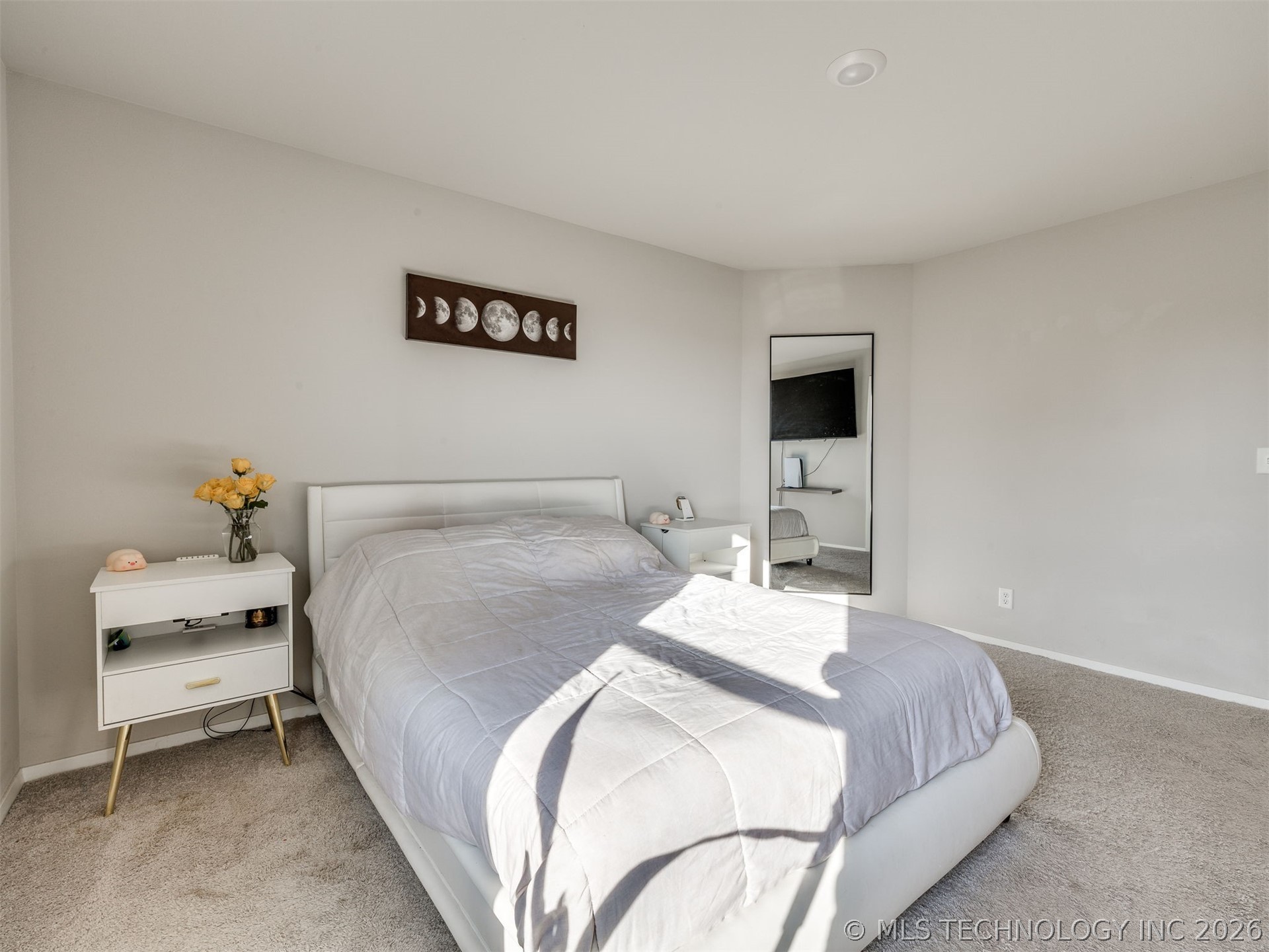 3804 S 146 East Avenue