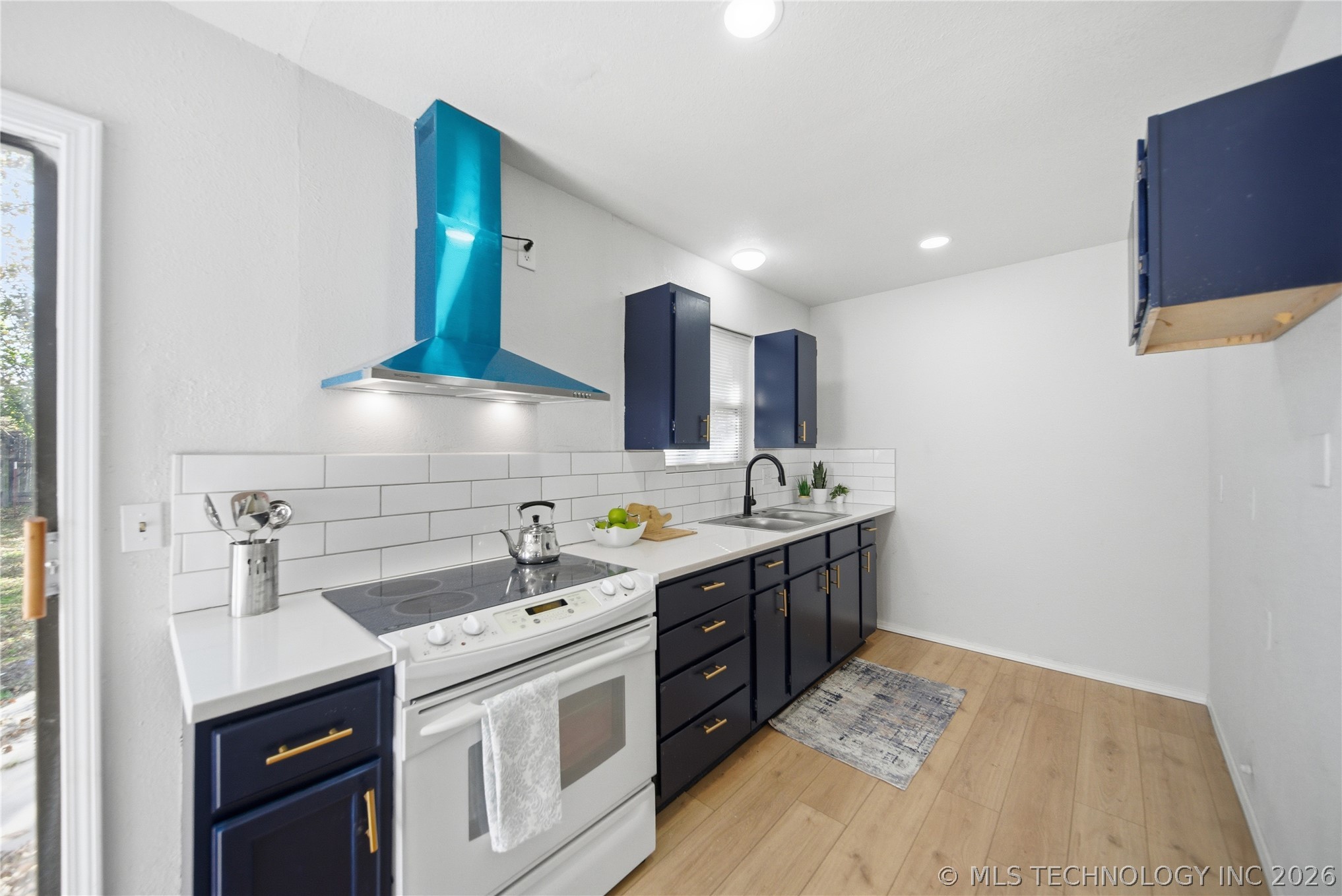 12520 E 25th Street