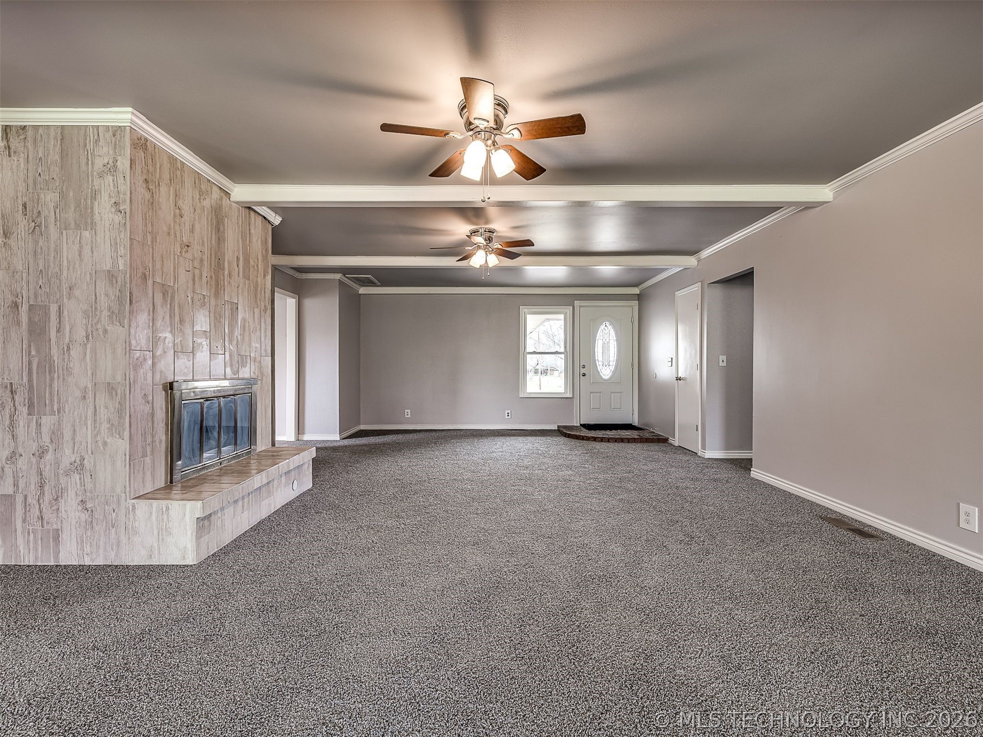 8960 E 16th Place