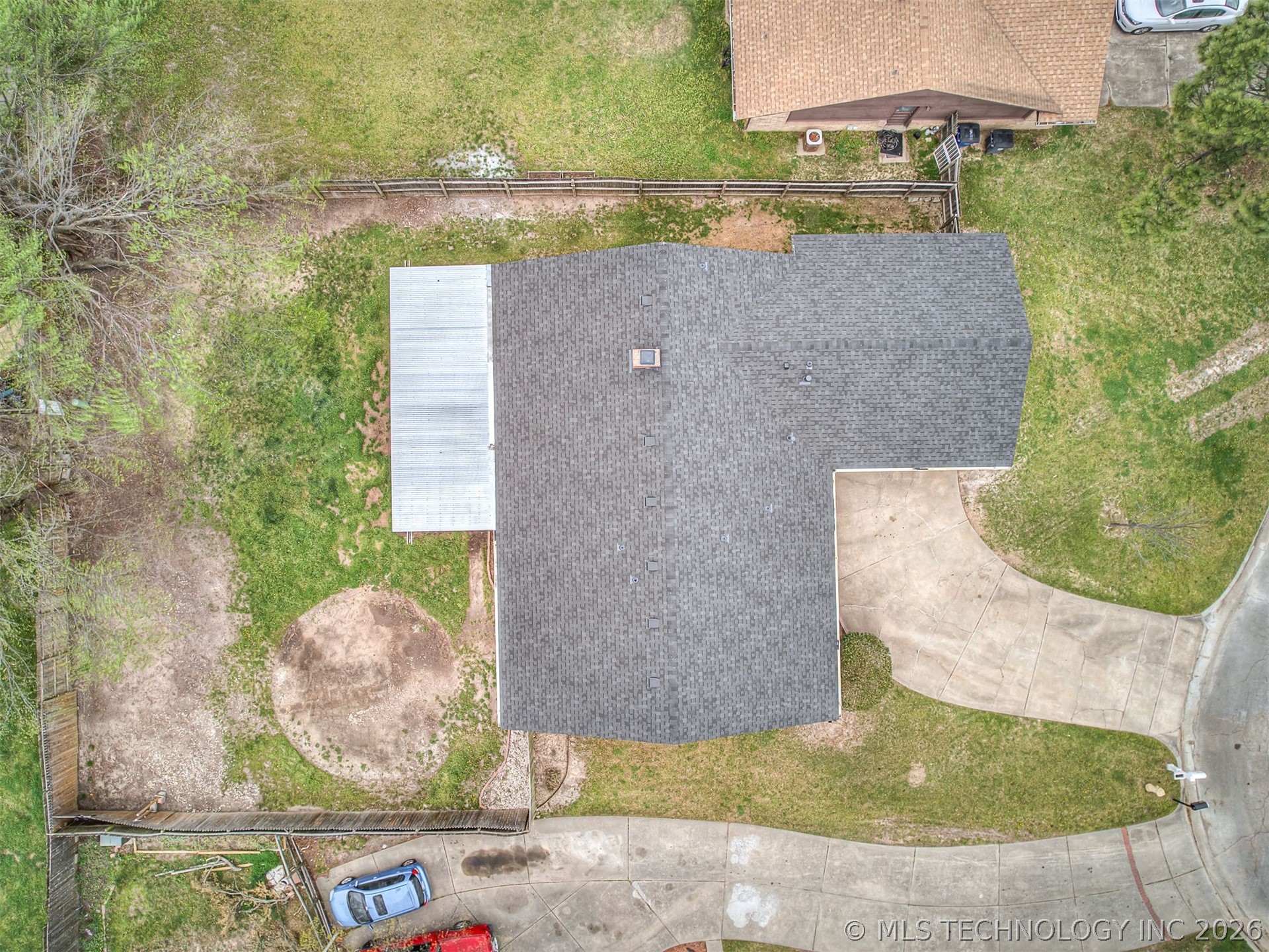 8960 E 16th Place