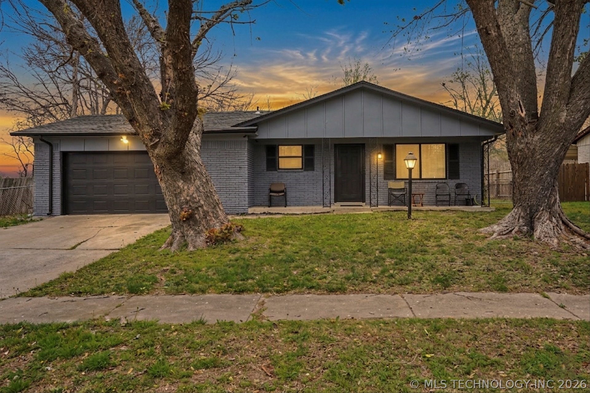 2141 S 120th East Avenue