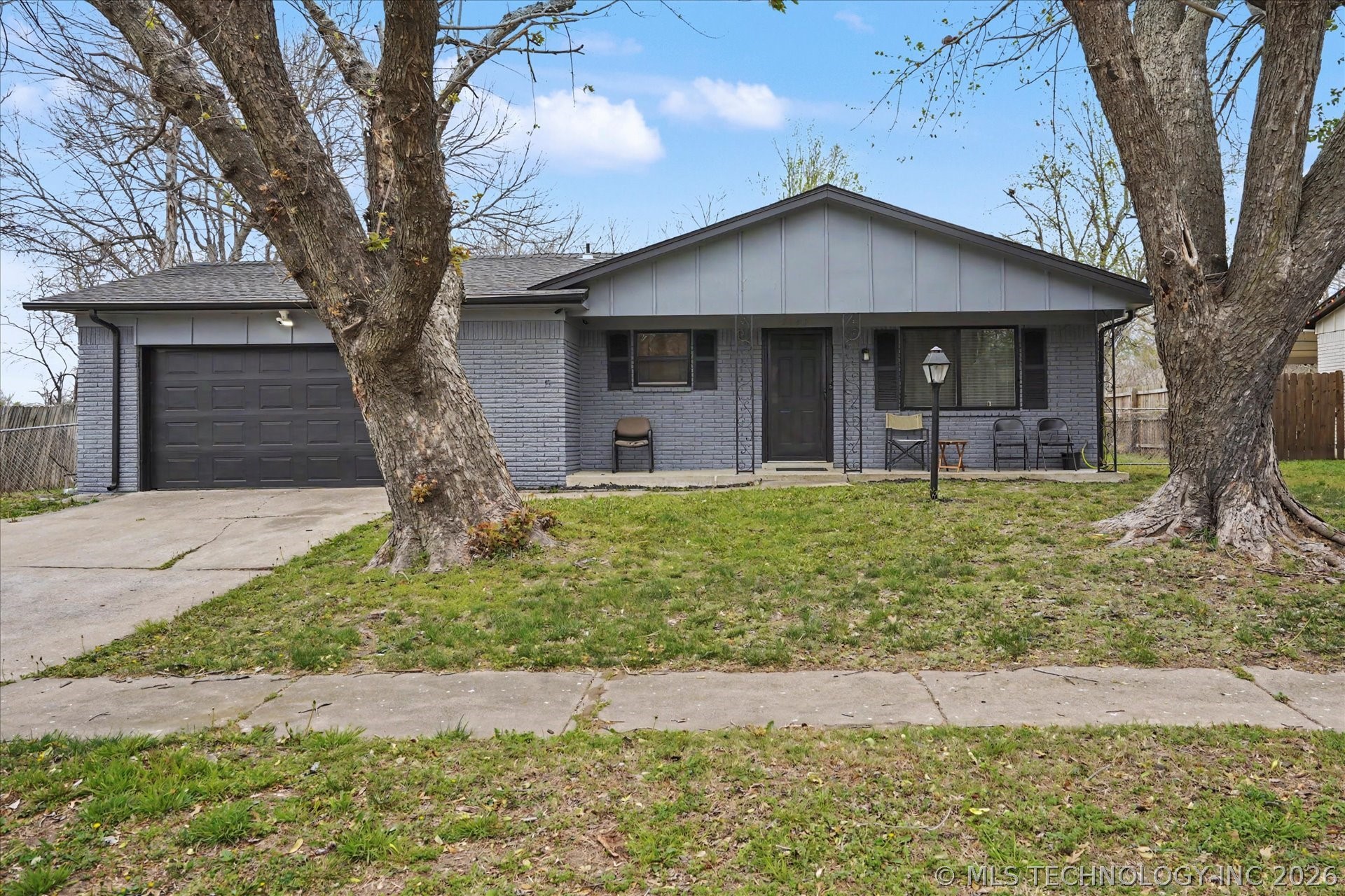 2141 S 120th East Avenue