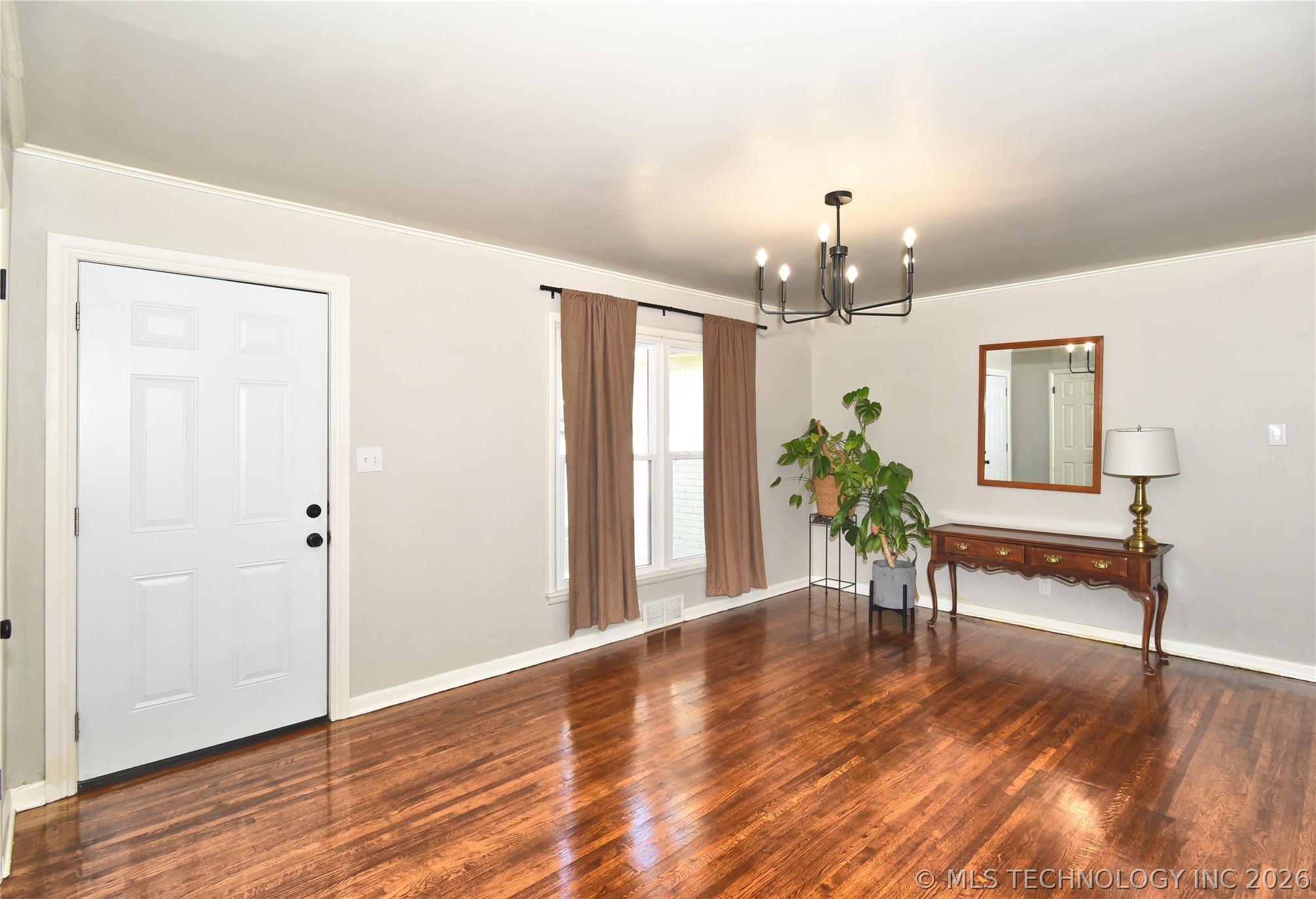 533 S 107th East Avenue