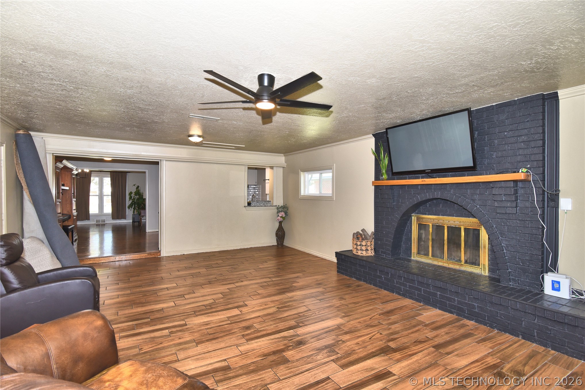533 S 107th East Avenue