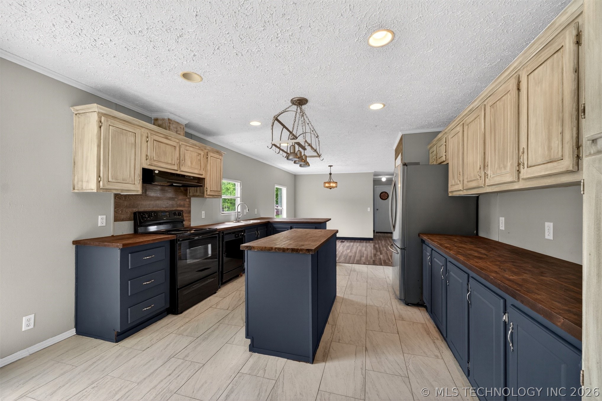 31117 E 689 Road