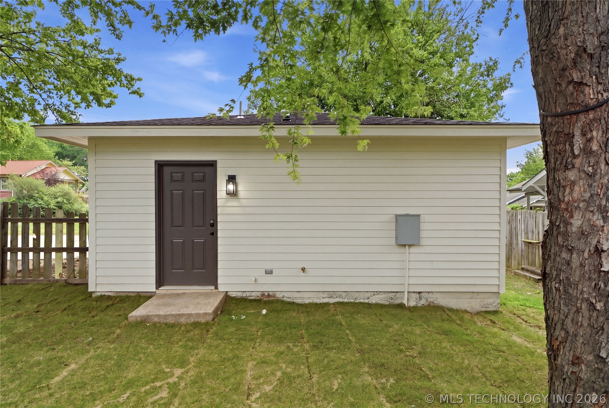 1812 W Reconciliation Way