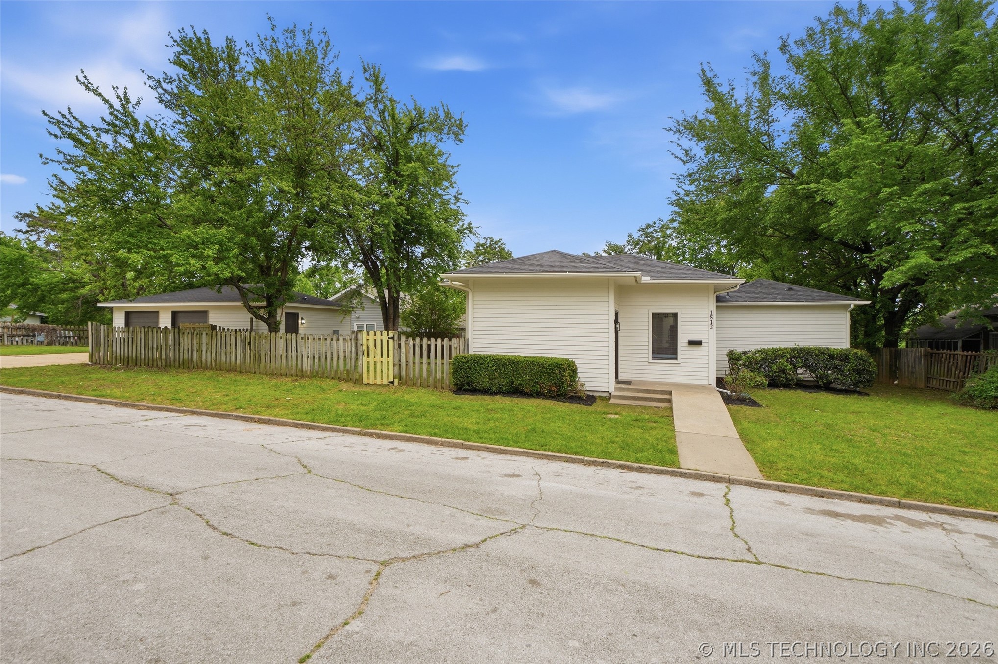 1812 W Reconciliation Way
