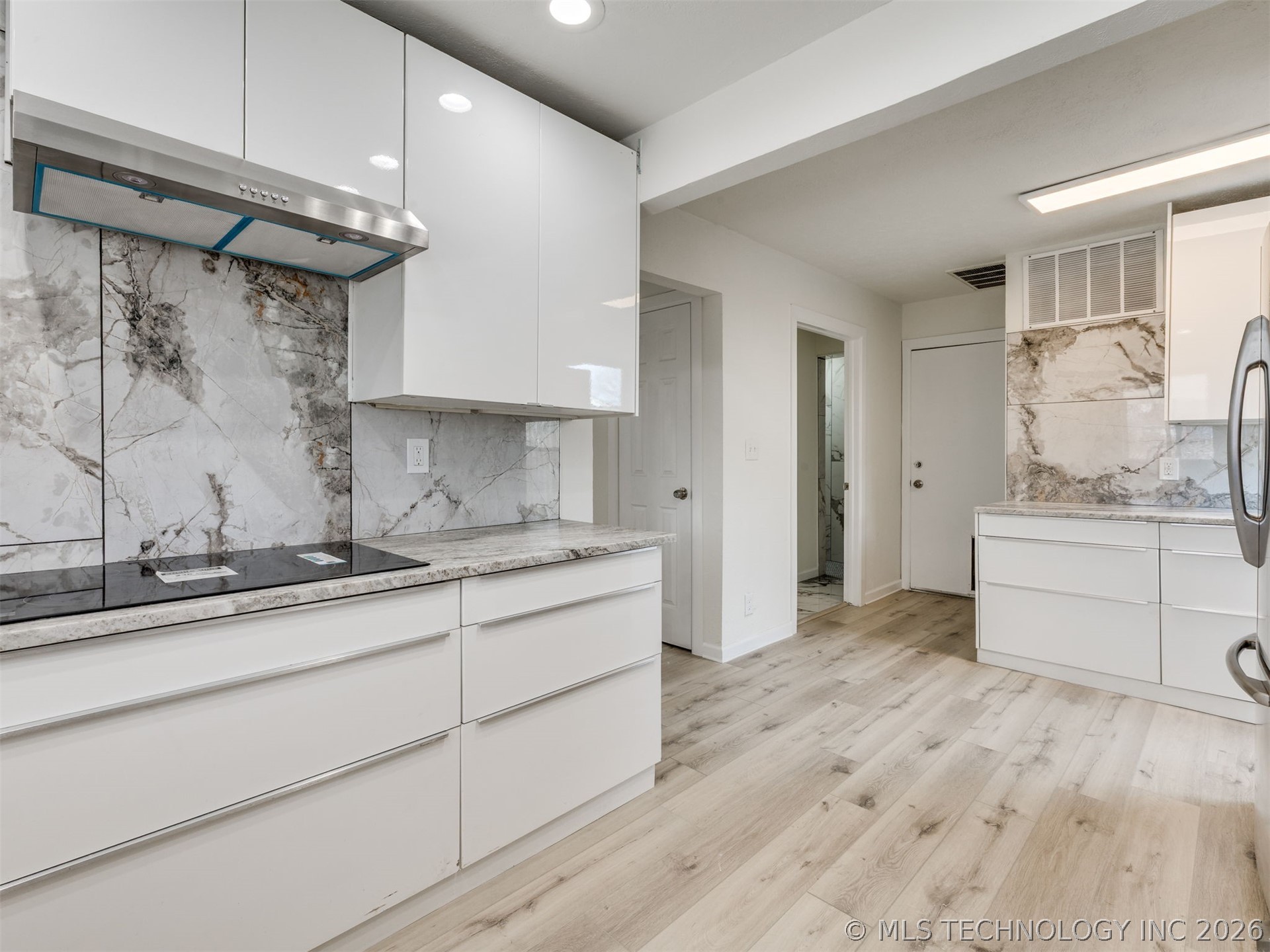 8408 E 64th Place