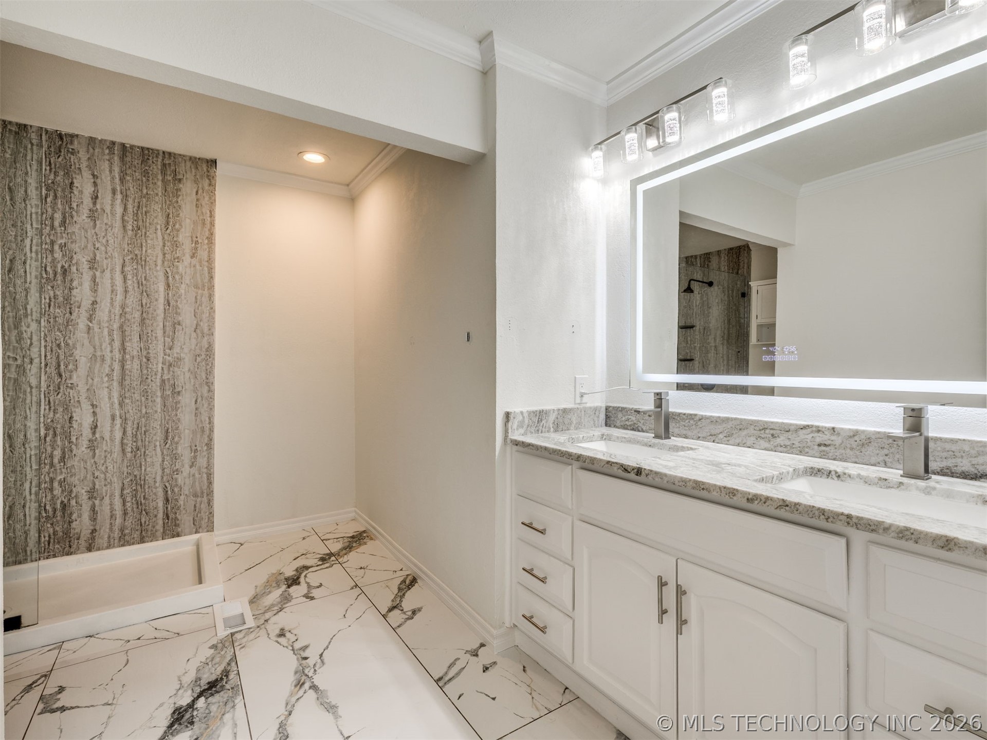 8408 E 64th Place