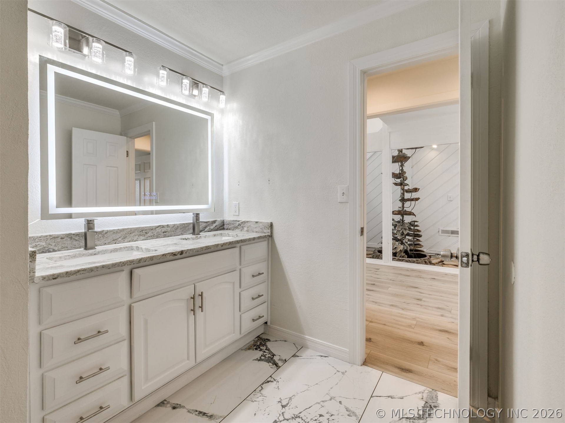 8408 E 64th Place