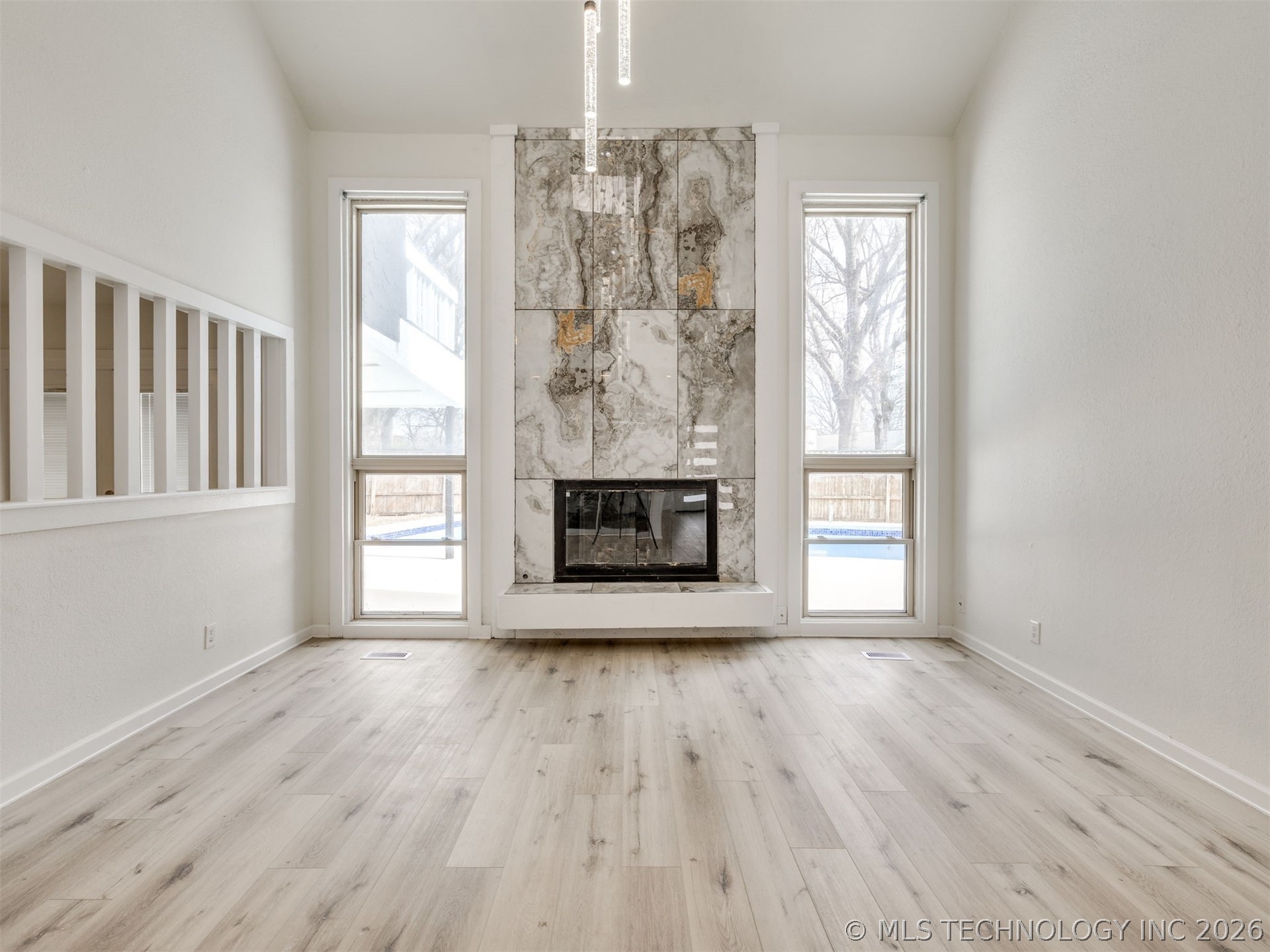 8408 E 64th Place