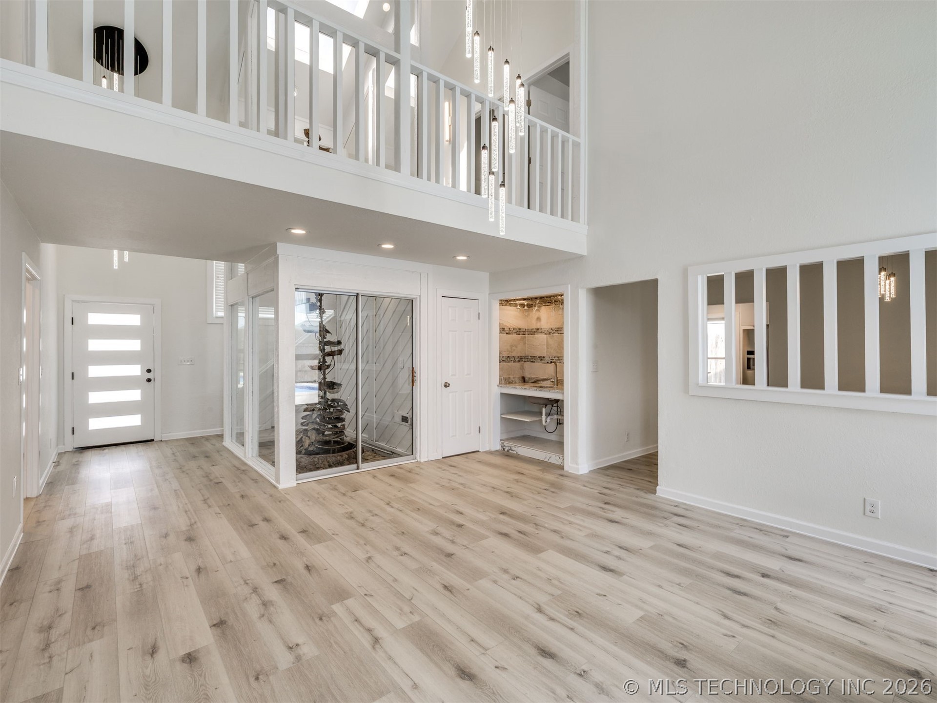 8408 E 64th Place