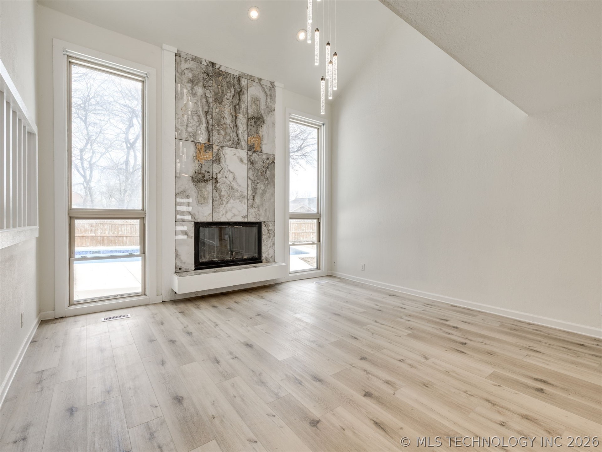 8408 E 64th Place