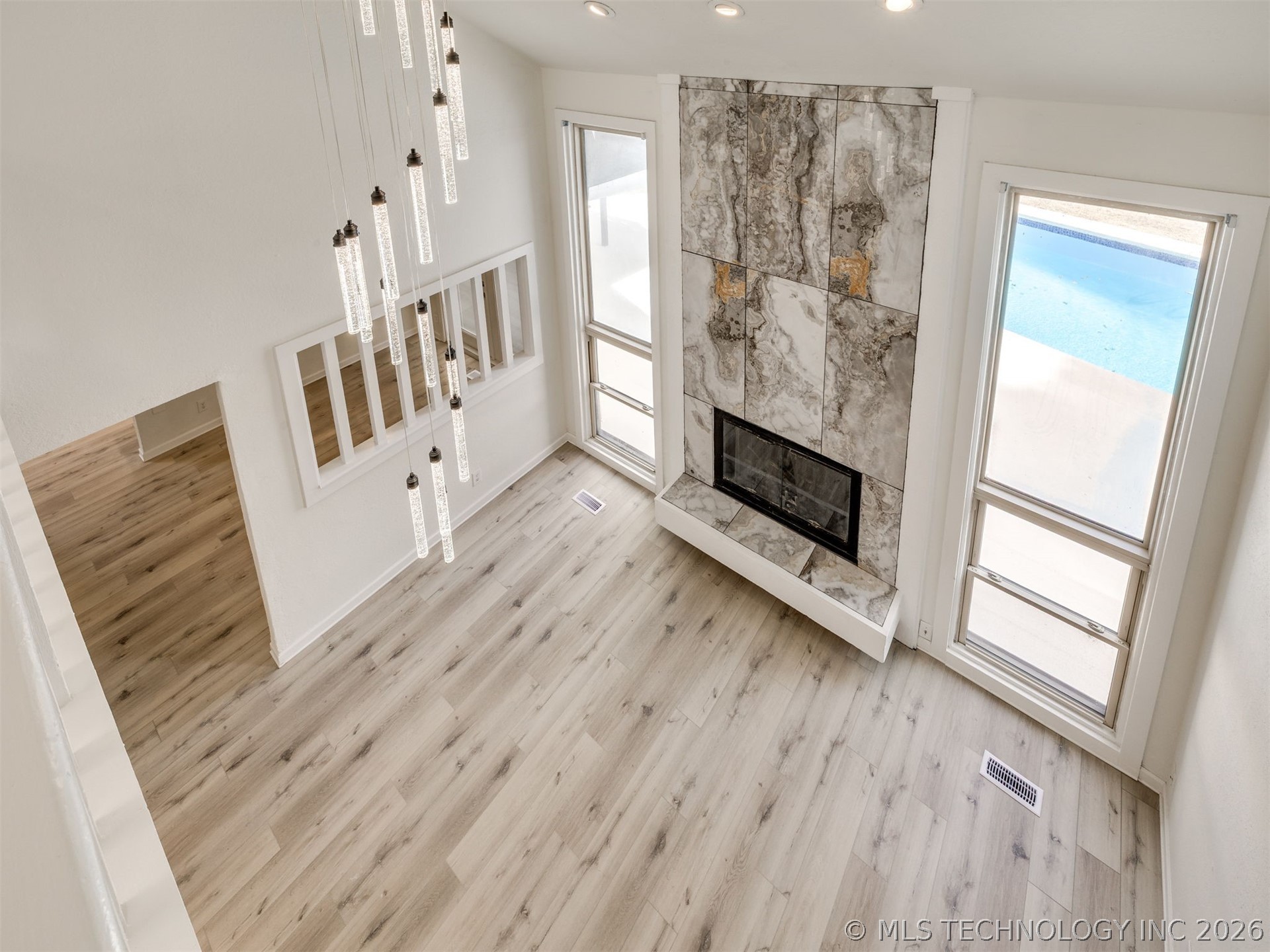 8408 E 64th Place