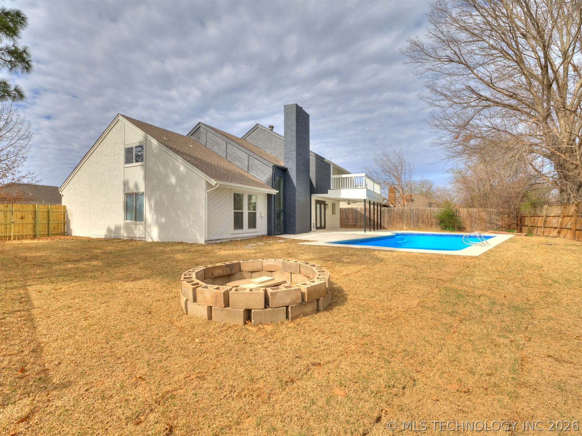 8408 E 64th Place
