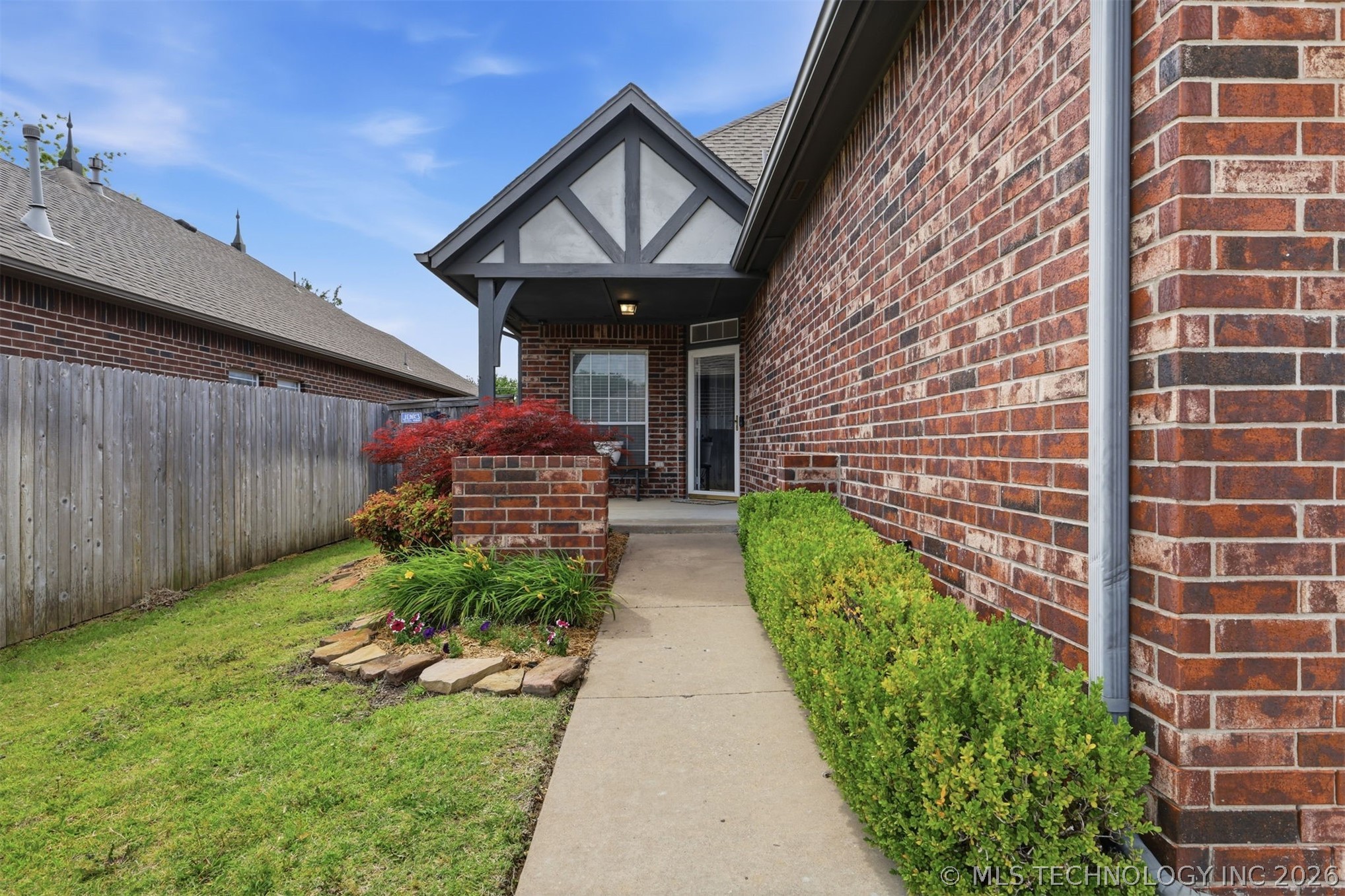 522 N Willow Court