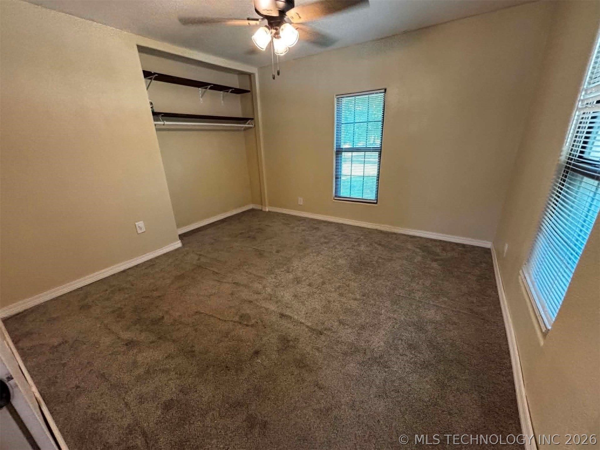 552 S 4th Street