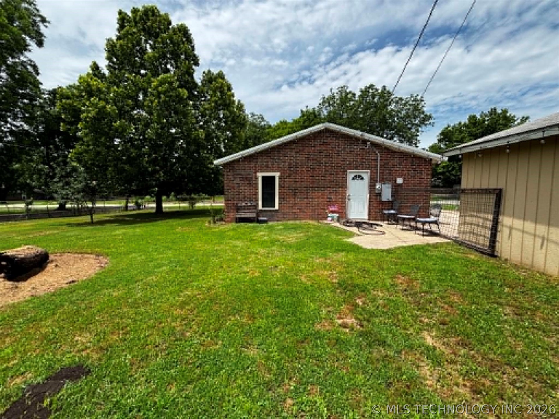 552 S 4th Street
