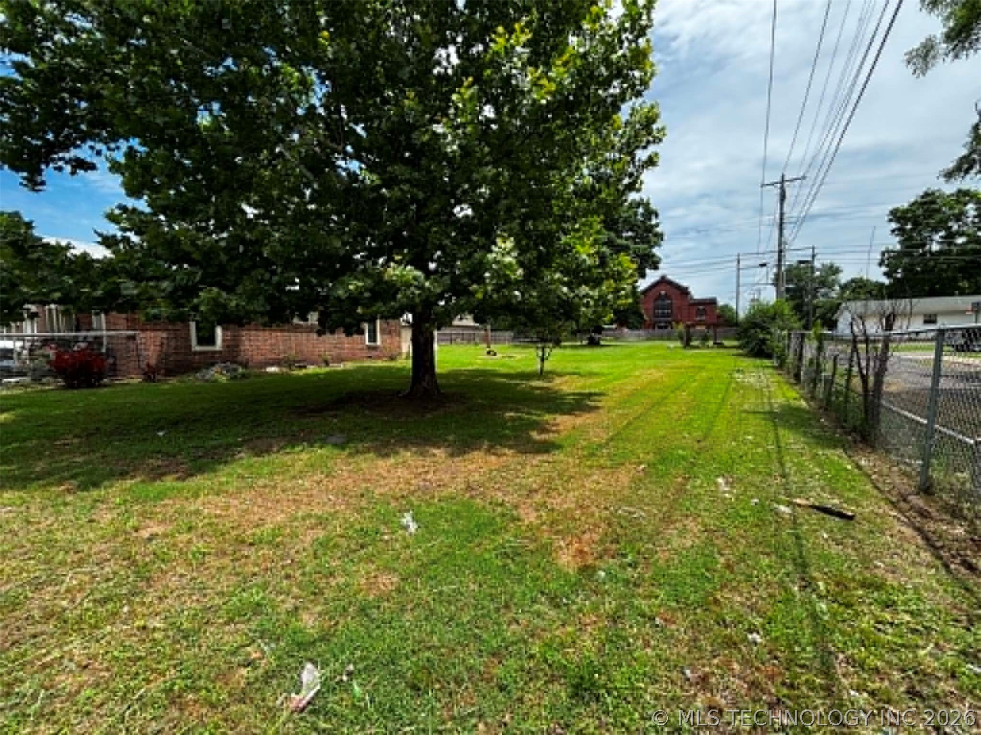 552 S 4th Street