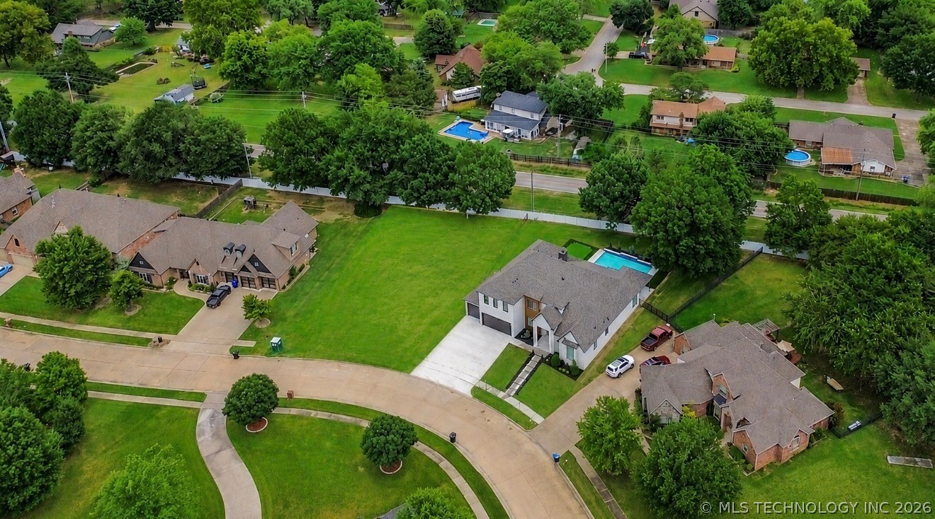 305 S 79th Street
