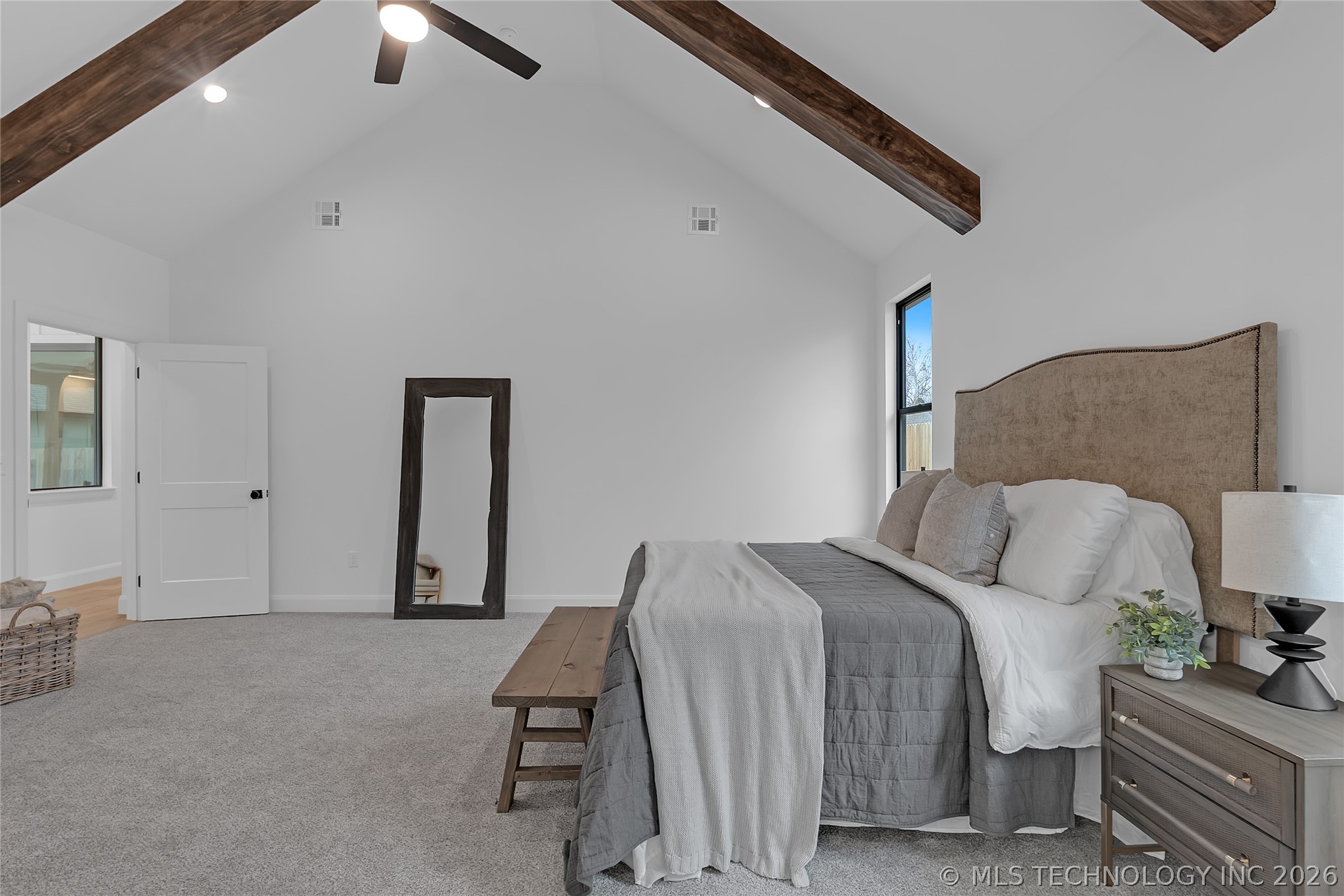 515 W El Paso Street