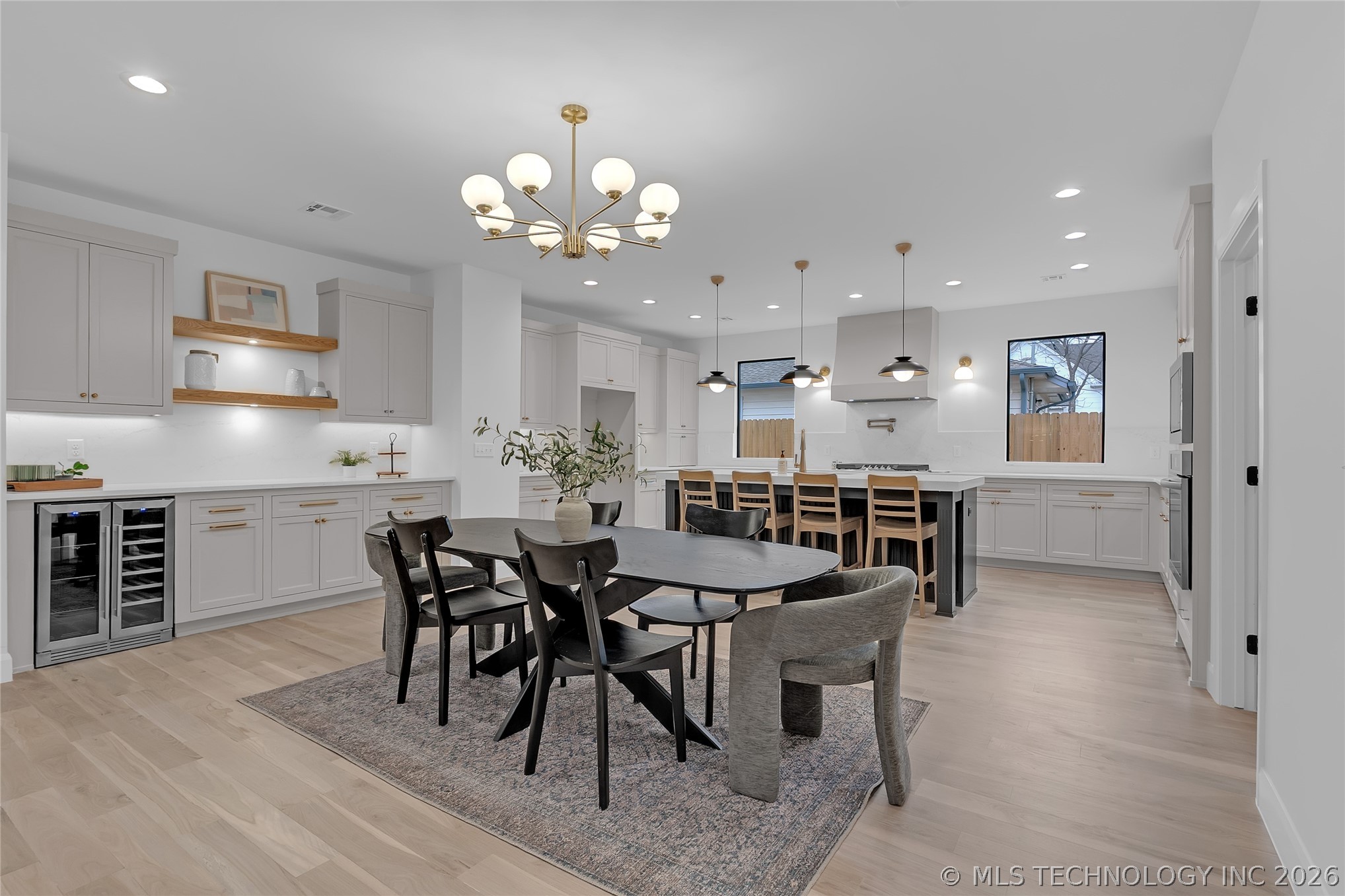 515 W El Paso Street