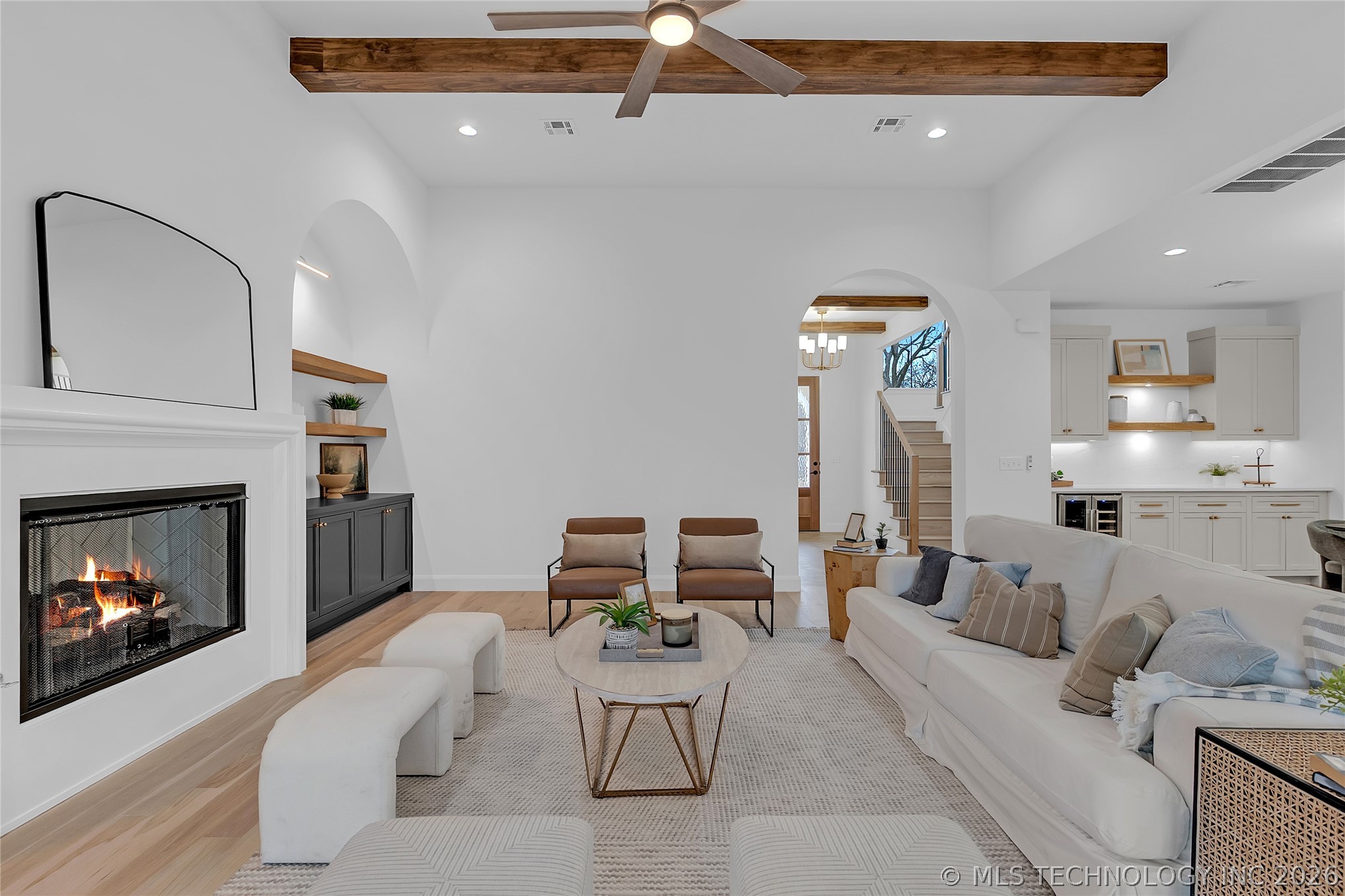 515 W El Paso Street
