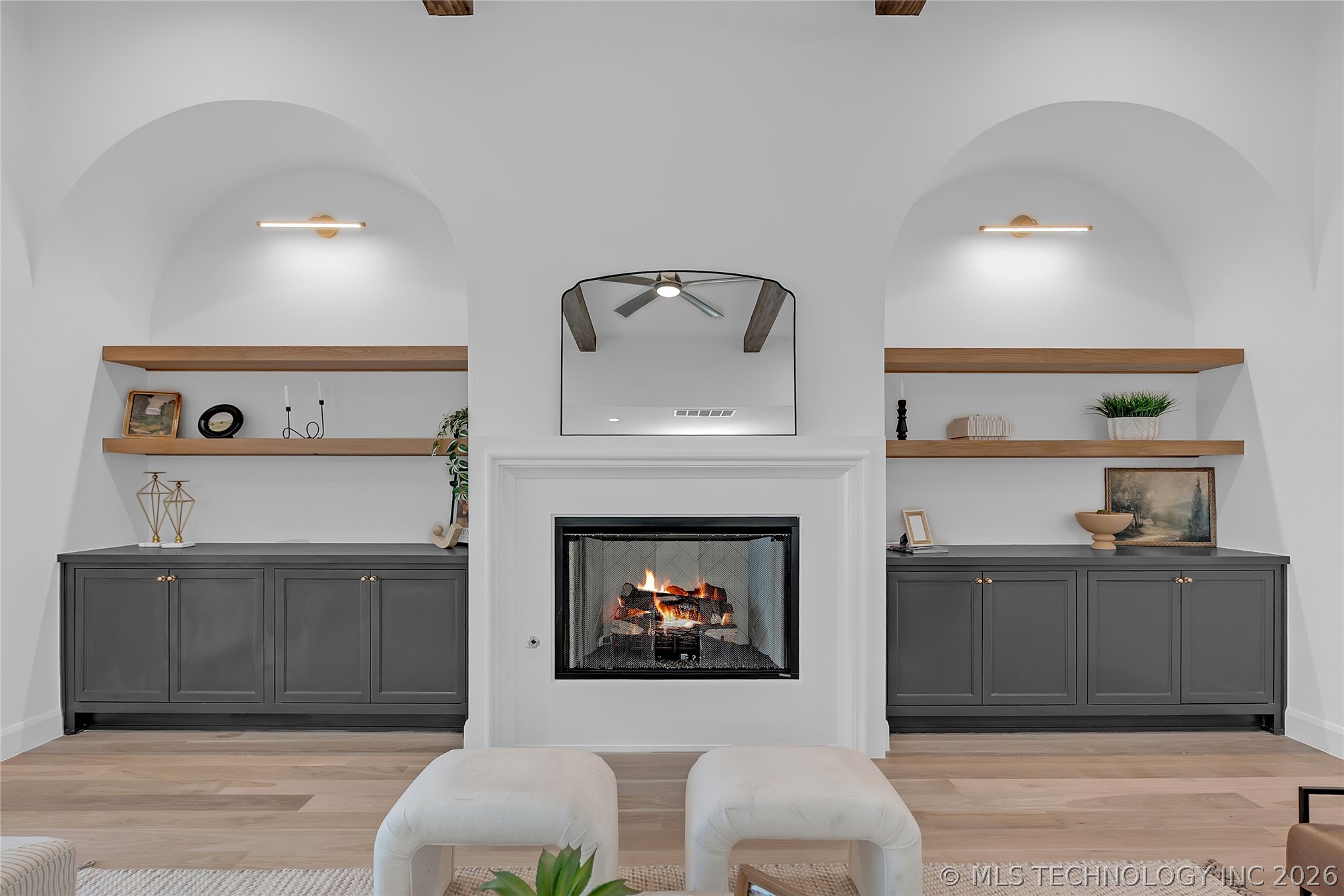 515 W El Paso Street
