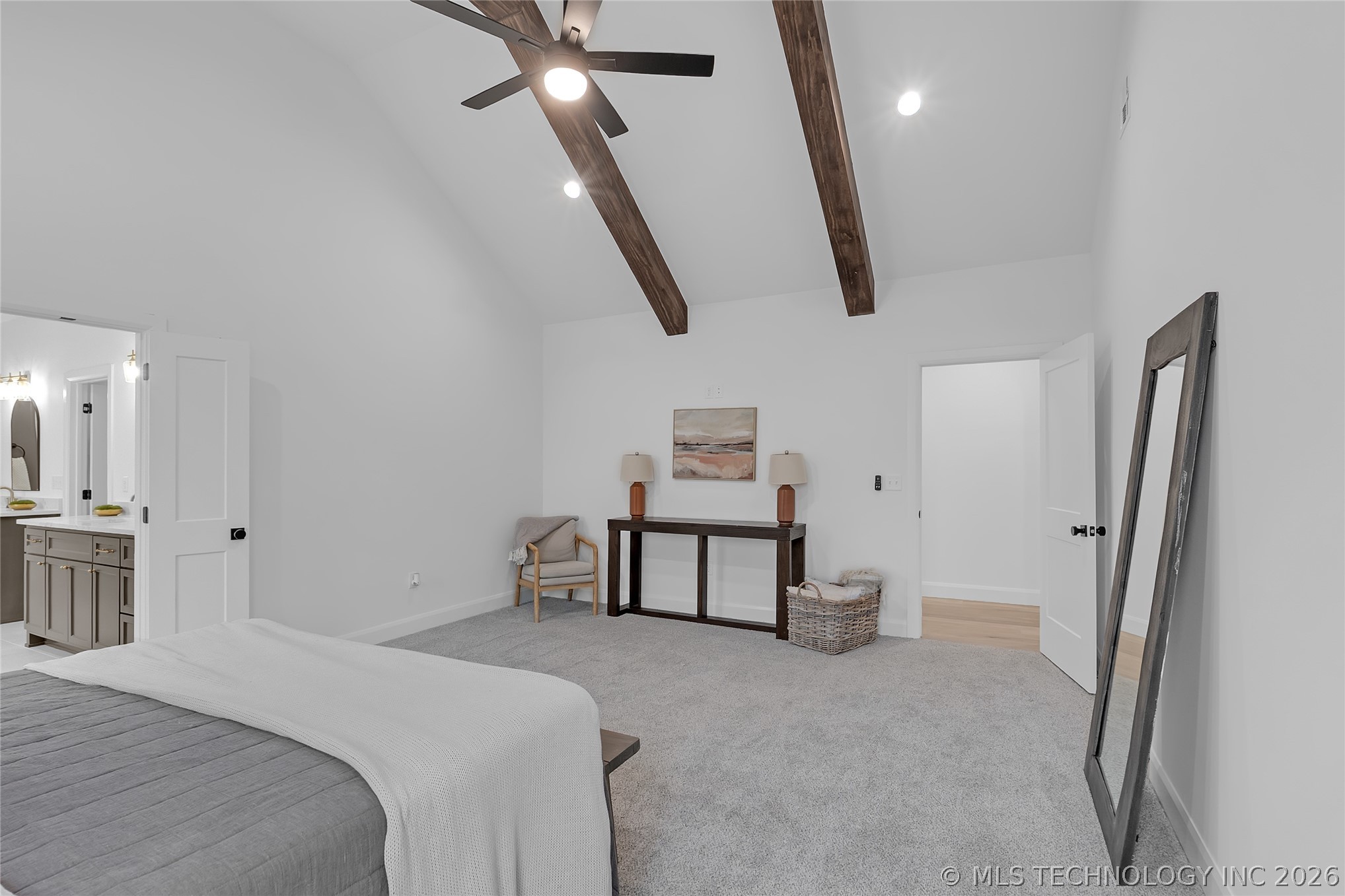 515 W El Paso Street