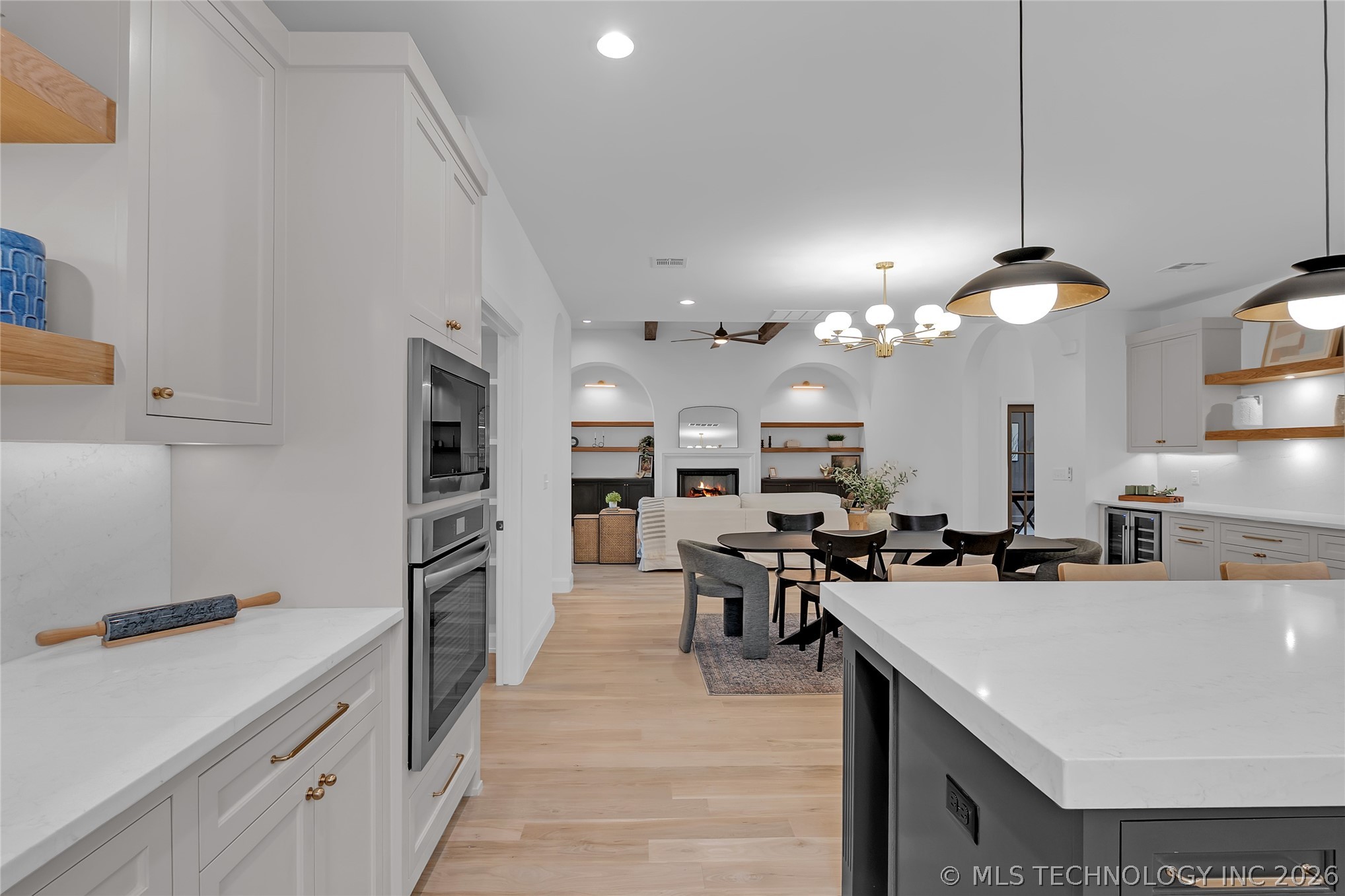515 W El Paso Street