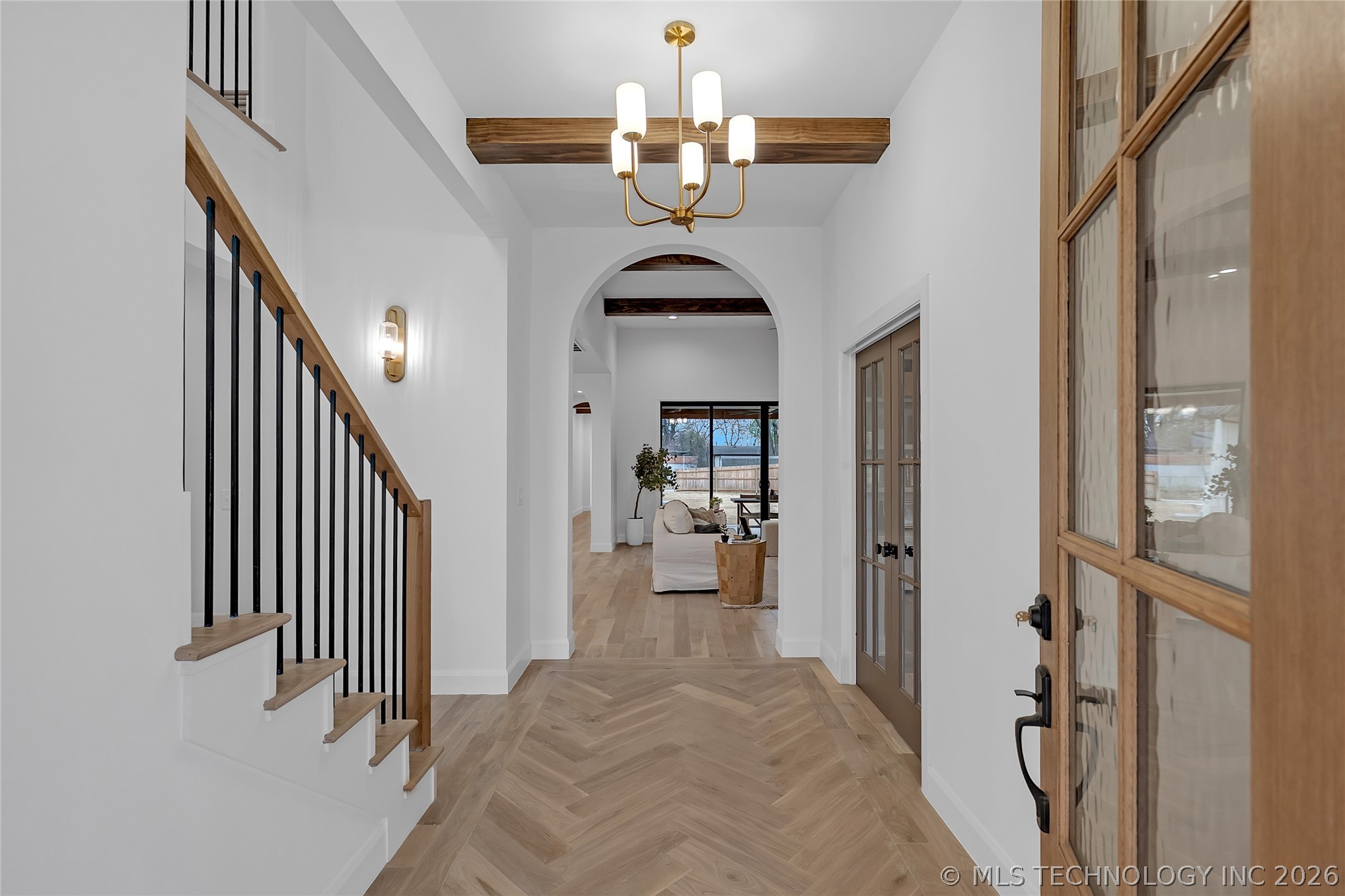 515 W El Paso Street