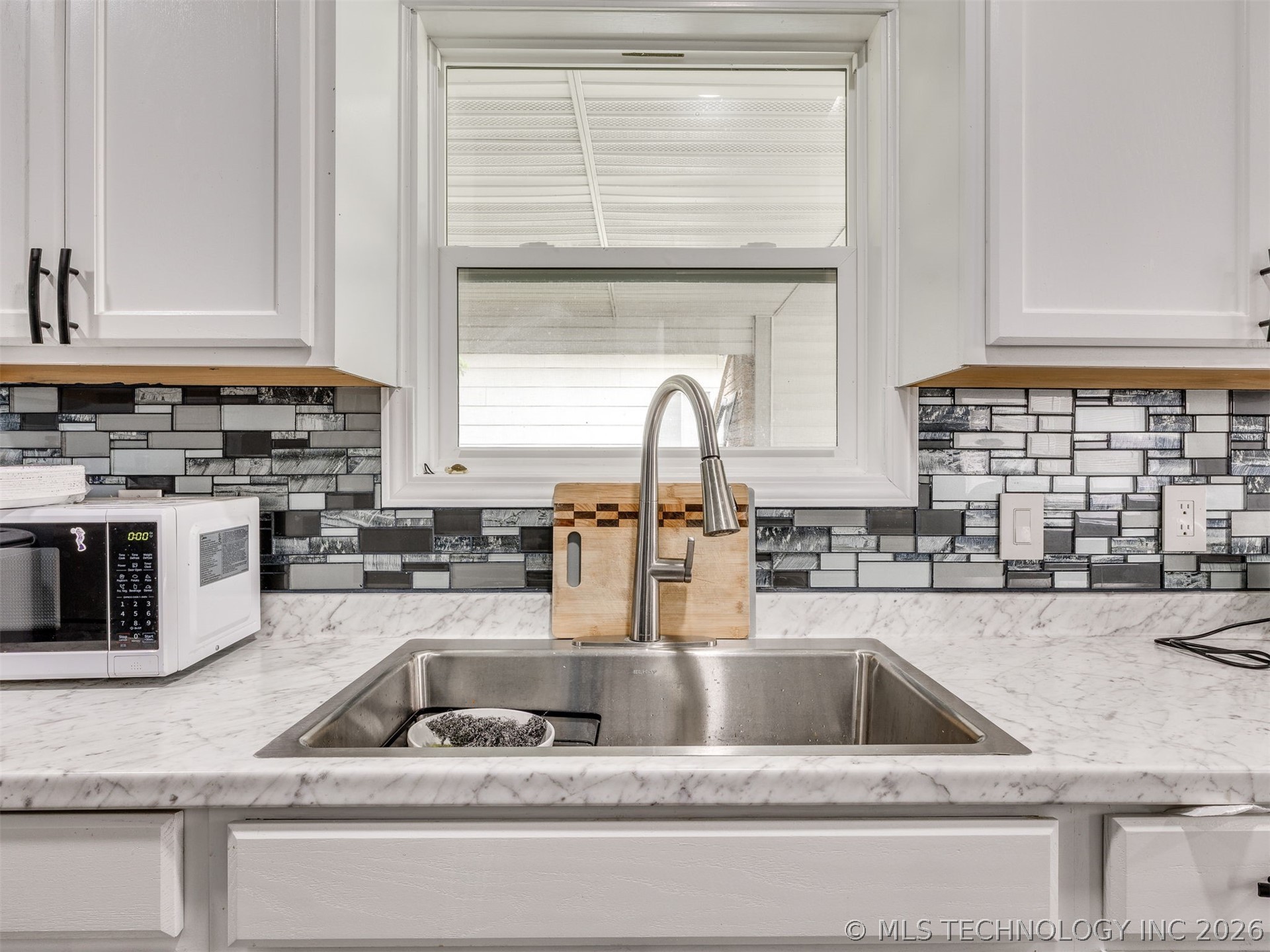 905 S 30th