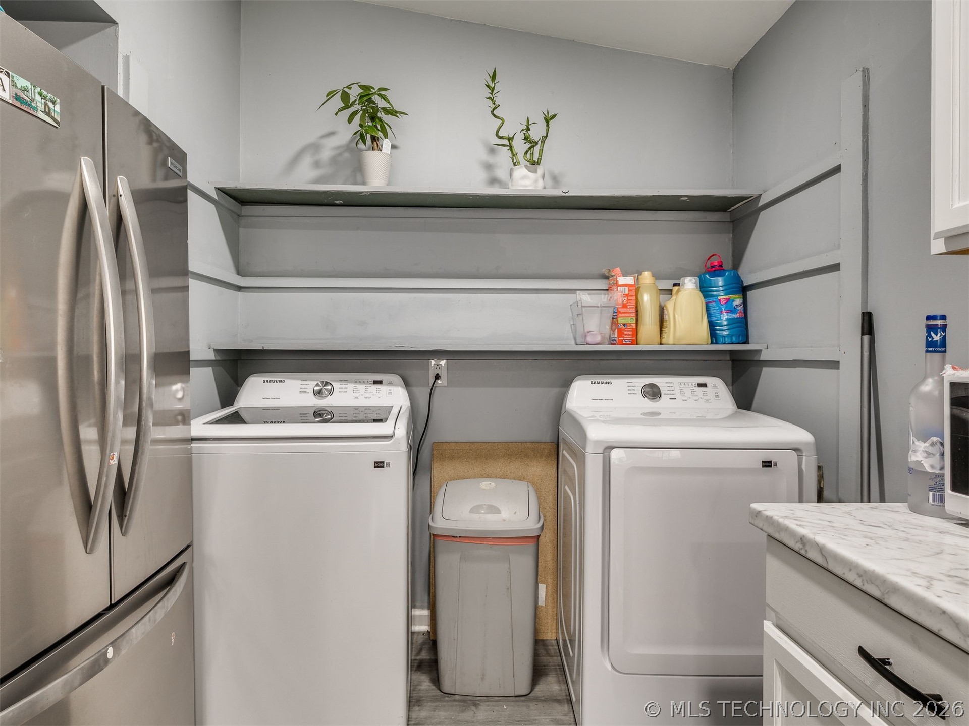 905 S 30th
