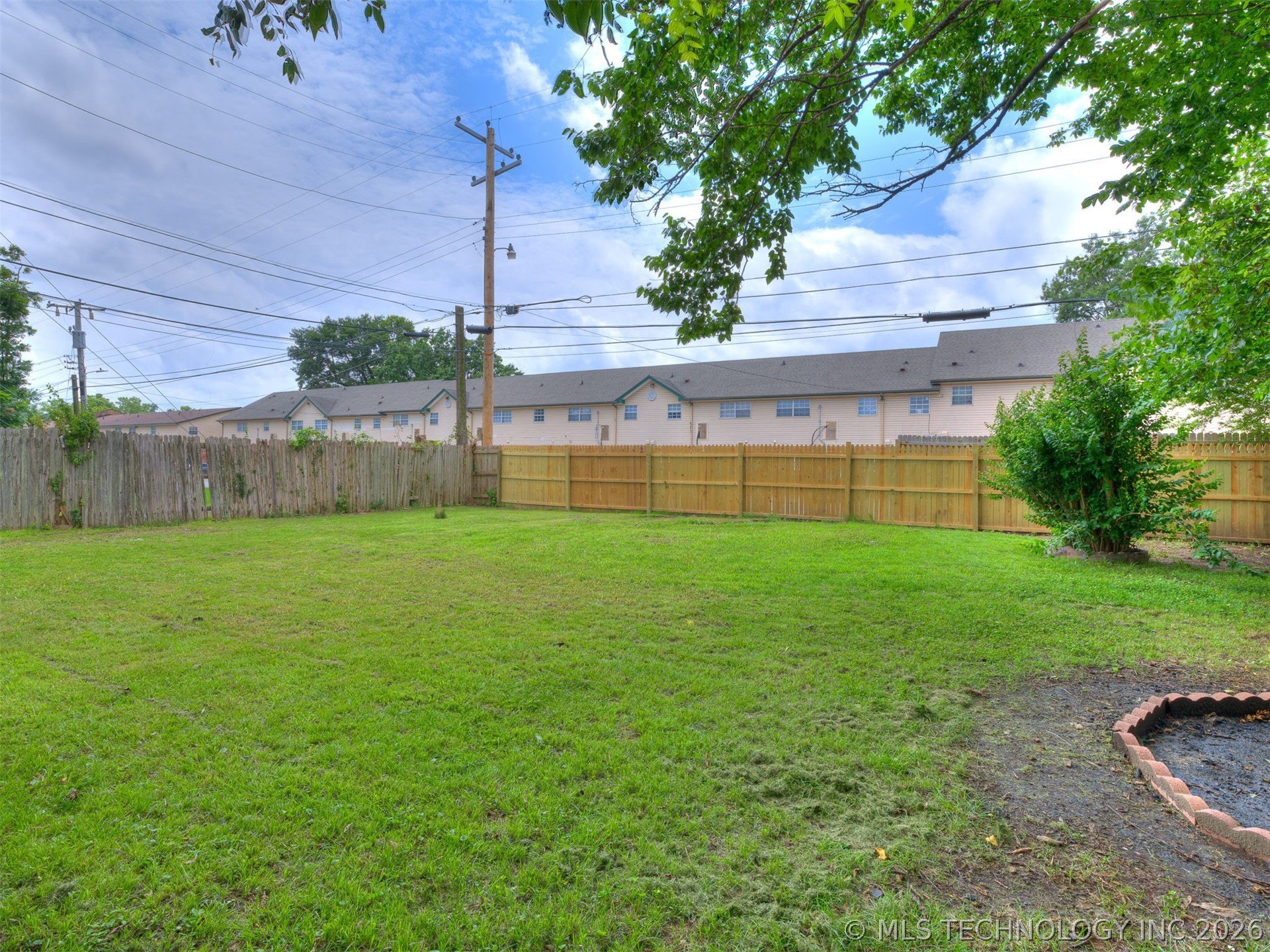 905 S 30th