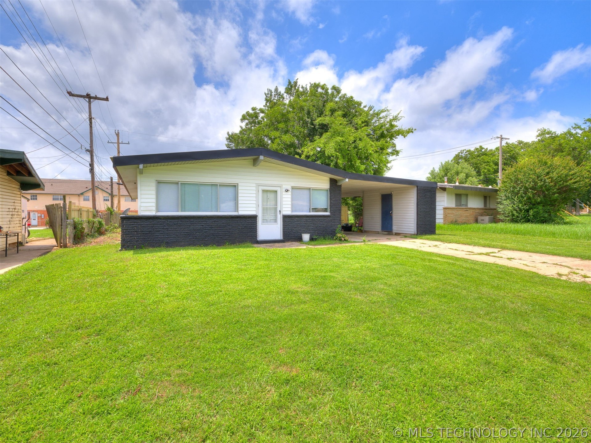 905 S 30th