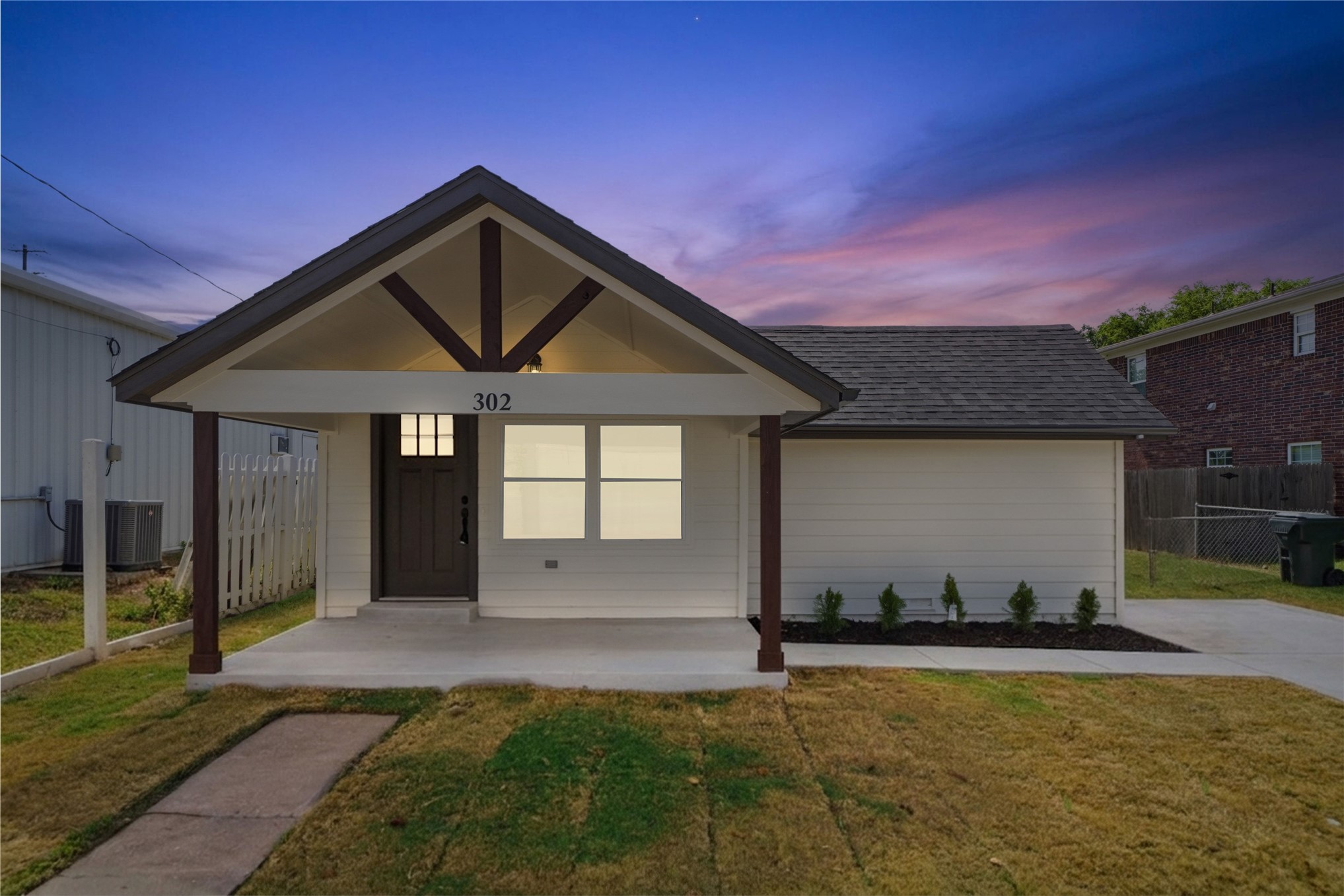 302 S Weenonah Avenue