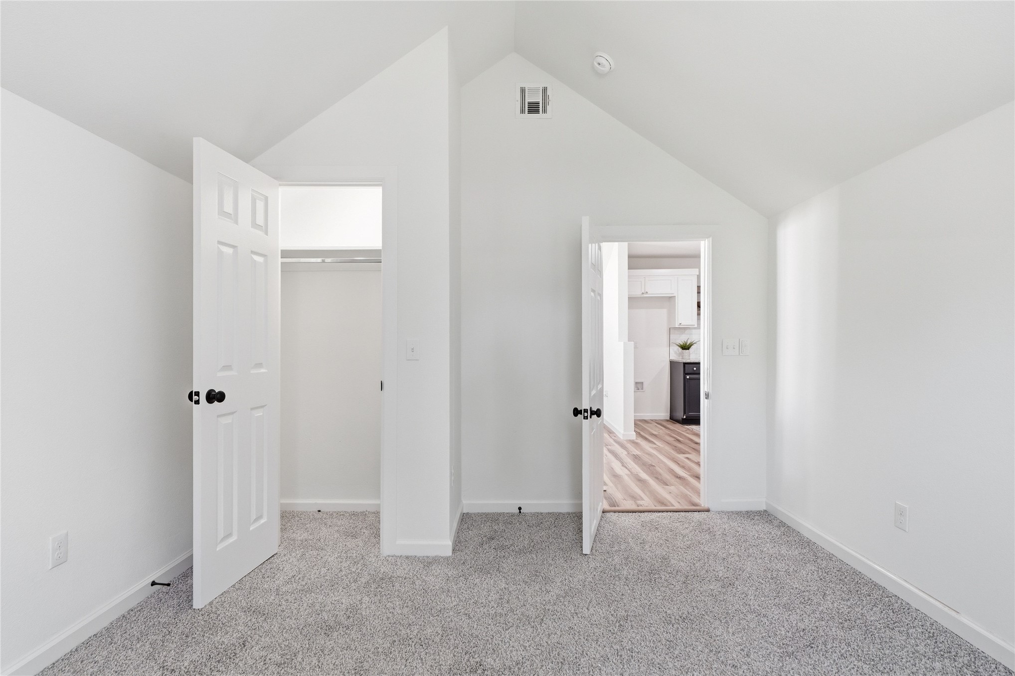 302 S Weenonah Avenue
