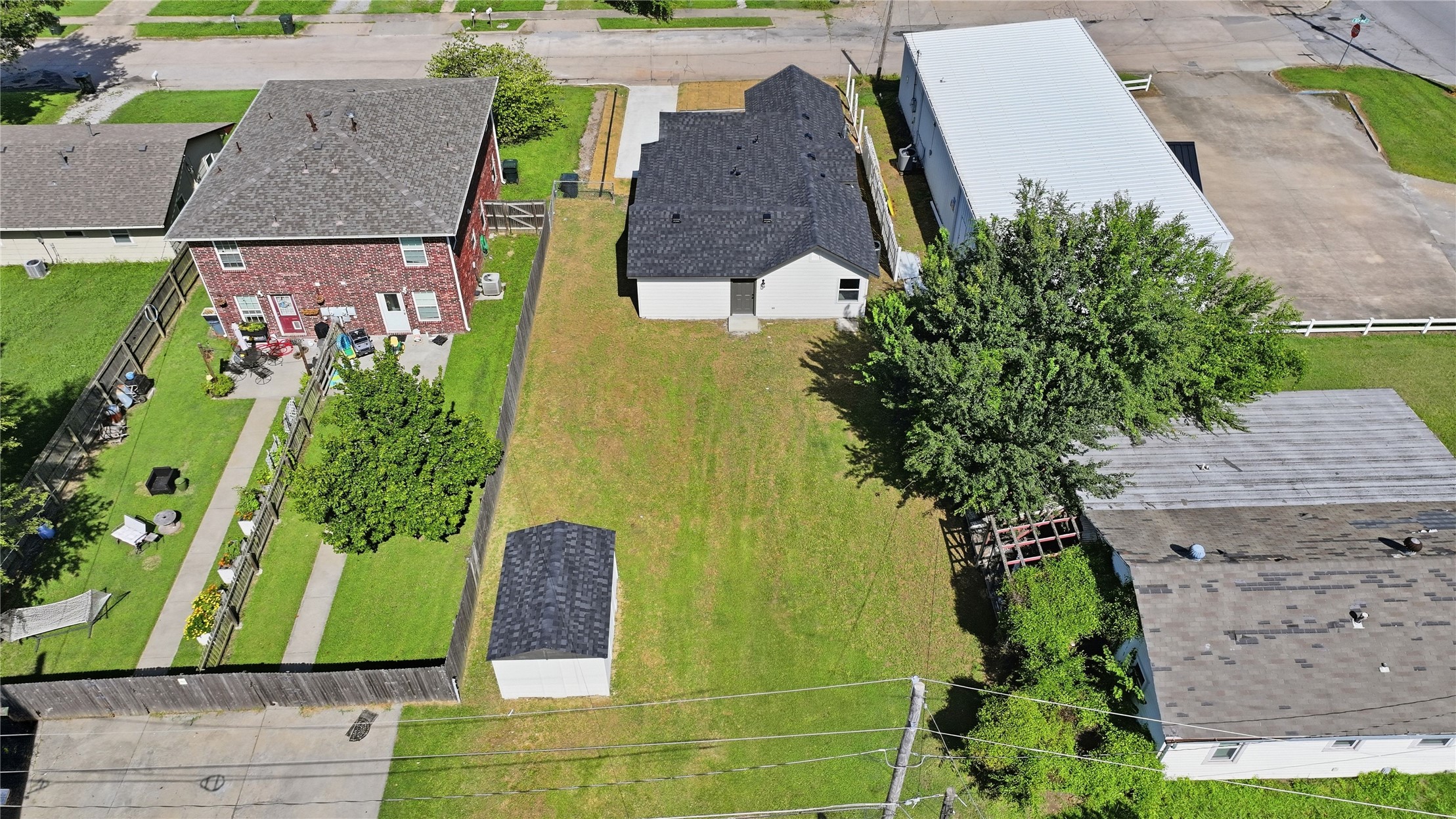 302 S Weenonah Avenue