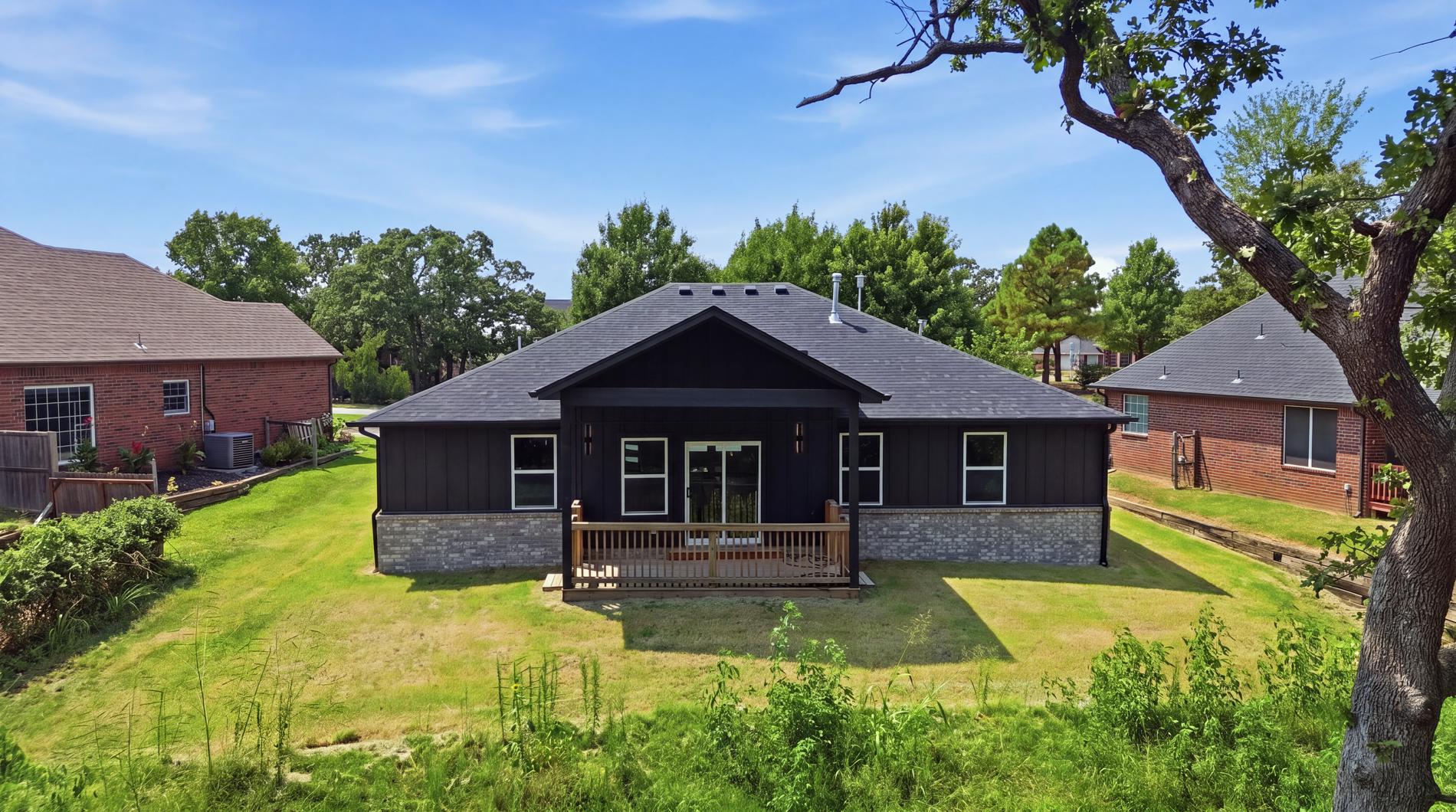 4001 Rolling Oaks Drive